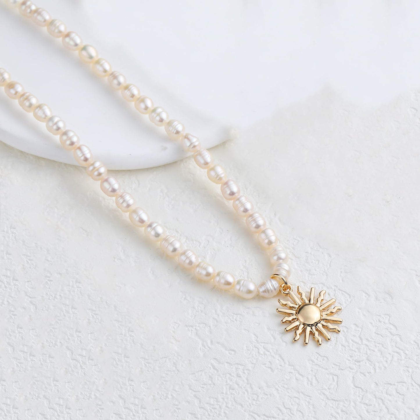 wgoud Natural Freshwater Pearl Choker Necklace for Women, Trendy 14K Gold Plated Pearl Necklaces Handmade Jewelry Gift (Sun Necklace)