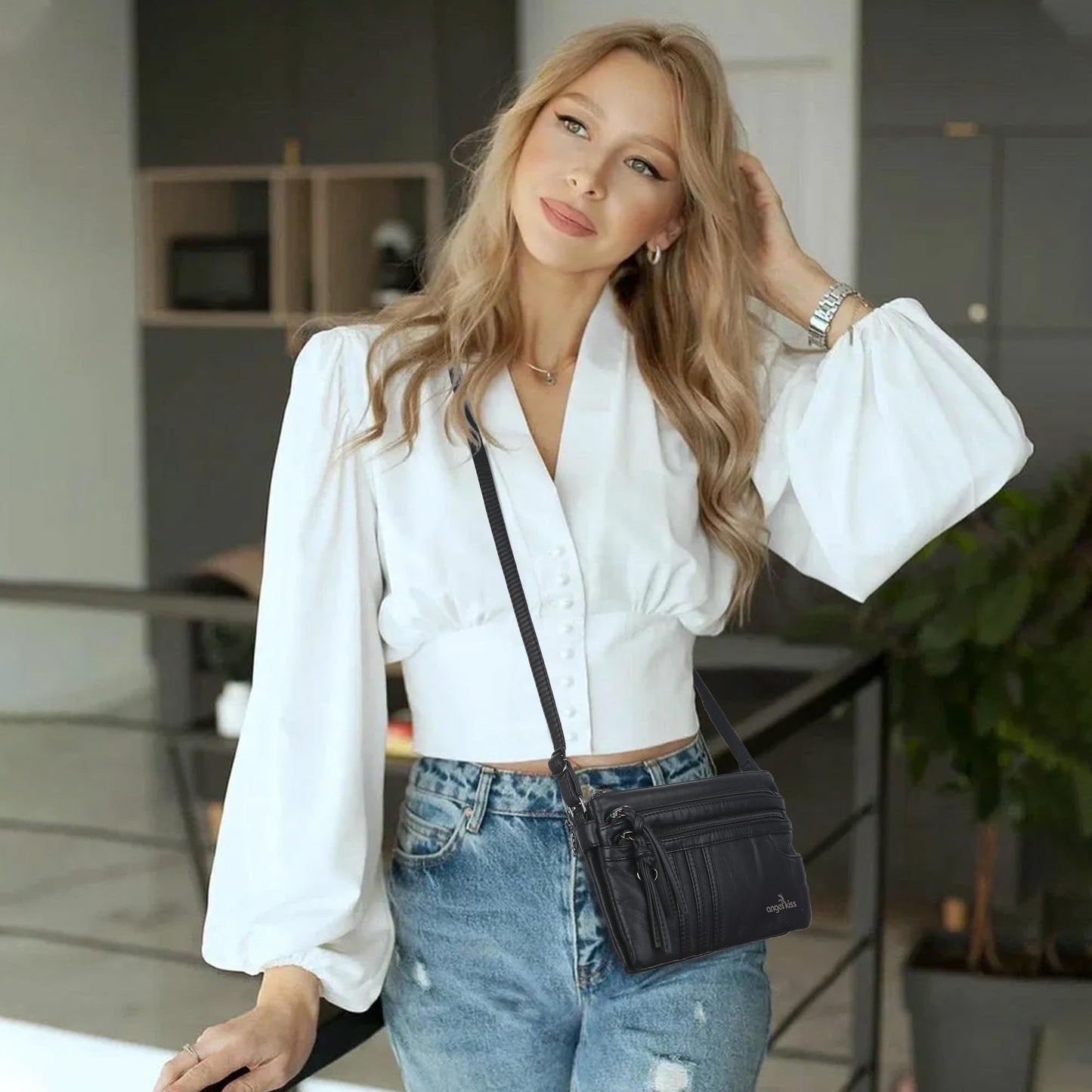 Angel Kiss Small Crossbody Bag for Women Leather Crossbody Purse Triple Compartments Cell Phone Purse Shoulder Bags for Women,Black