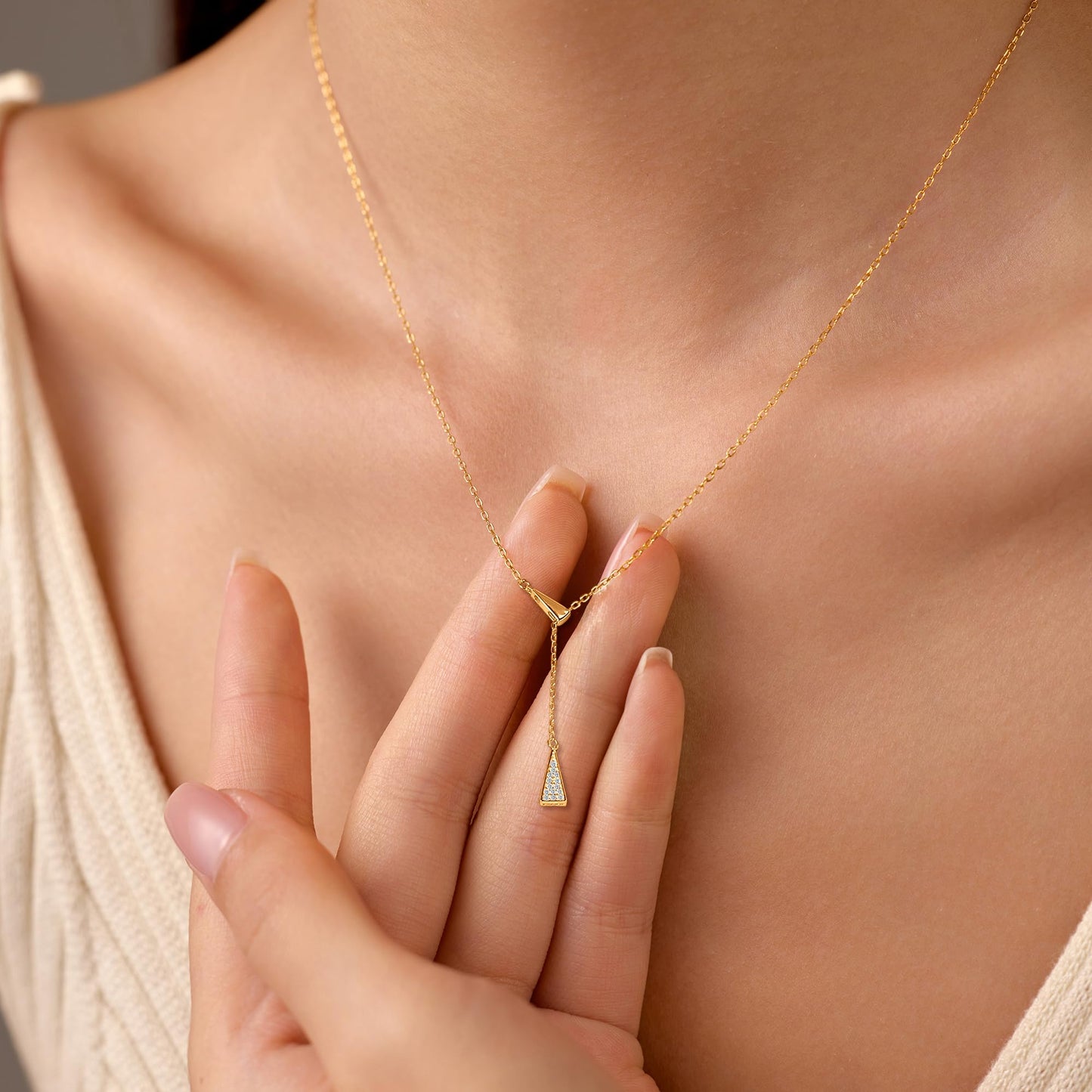 UTISUVIKO Triangle Necklace for Women, 925 Sterling Silver Dainty Geometric Shapes Necklace Triangle Cubic Zirconia Pendant Y shaped Necklace Aesthetic Simple Gold Necklace Jewelry Gifts for Mother's