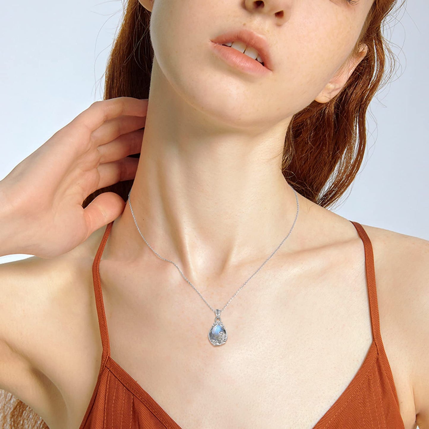 POPLYKE Sterling Silver Labradorite Filigree Teardrop Necklace Jewelry for Women（Small）