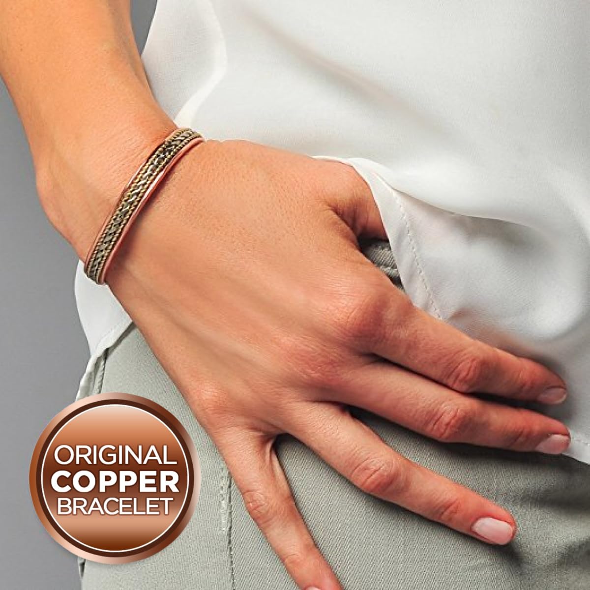 Earth Therapy, The Original Pure Copper Magnetic Bracelets - Adjustable - For Women - Elegant Jewelry Gift Set of 2 in Velvet Pouch
