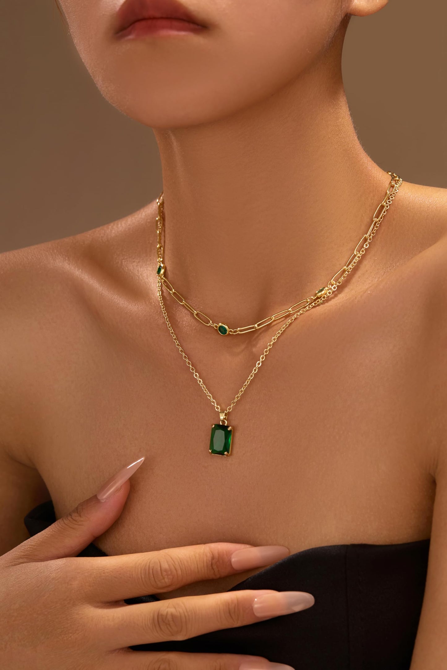VANGETIMI Emerald Green and Gold Layered Pendant Necklaces for Women 14k Gold Plated Crystal Choker Necklace Paperclip Rhinestone Necklace Party Prom Jewelry