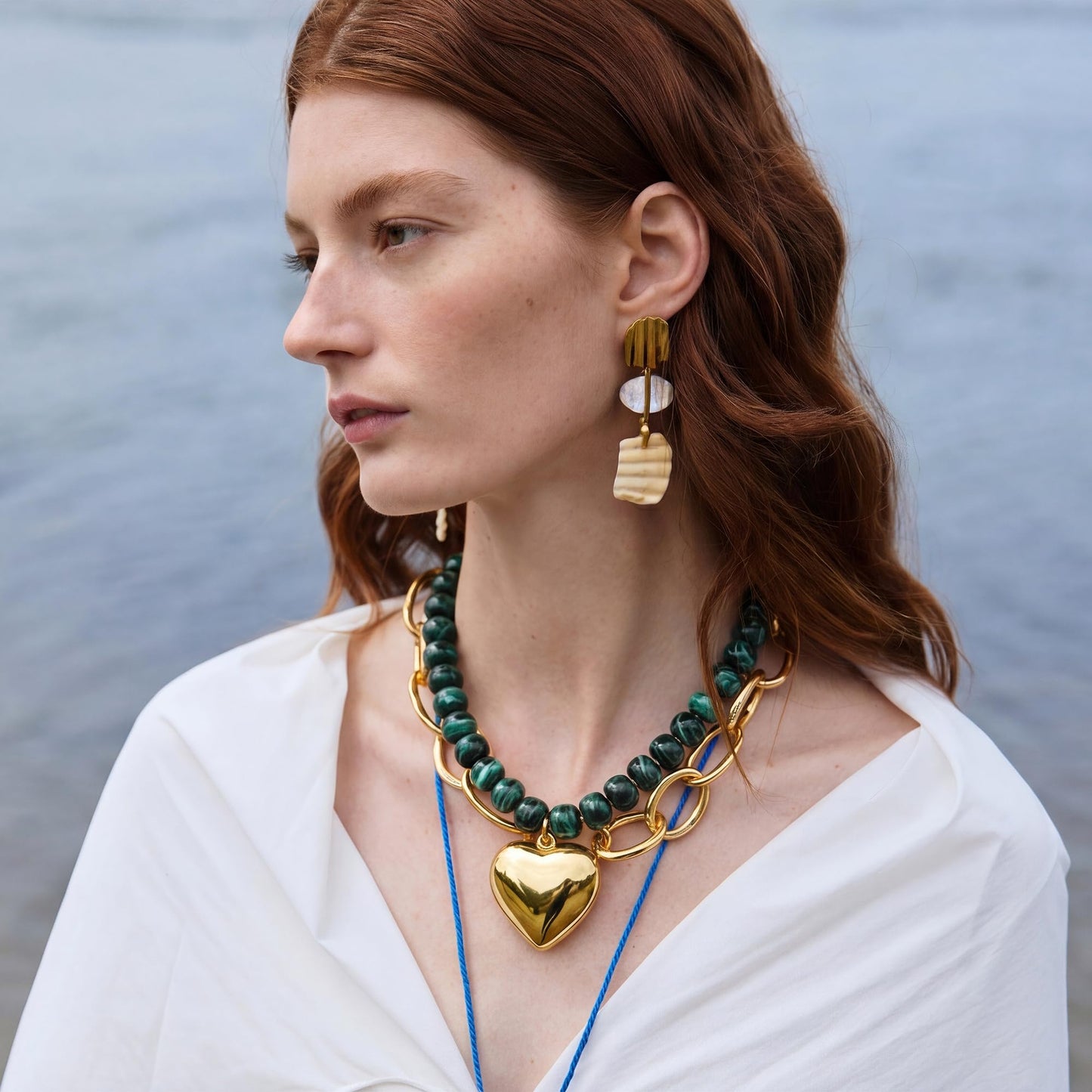 MIUSISHIYU Dark Green Faux Malachite Resin Chunky Necklaces for Women, Trendy Beaded Puffy Gold Heart Pendant Statement Choker, Lightweight Boho Y2K Summer Beach Jewelry