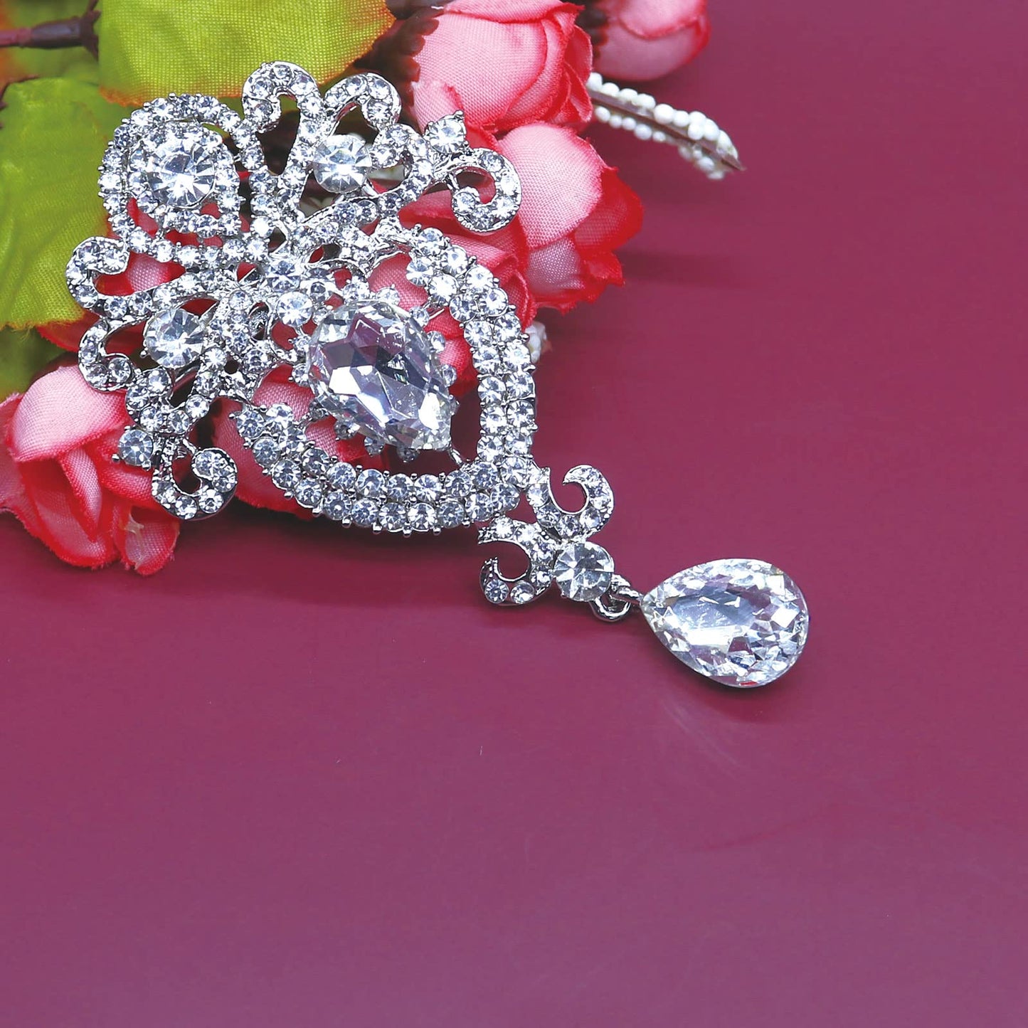 Retro Crystal Water Drop Brooch Fashion Beautiful Rhinestone Flower Brooches Pin for Women Girls Elegant Jewelry Gift(Water Drop)