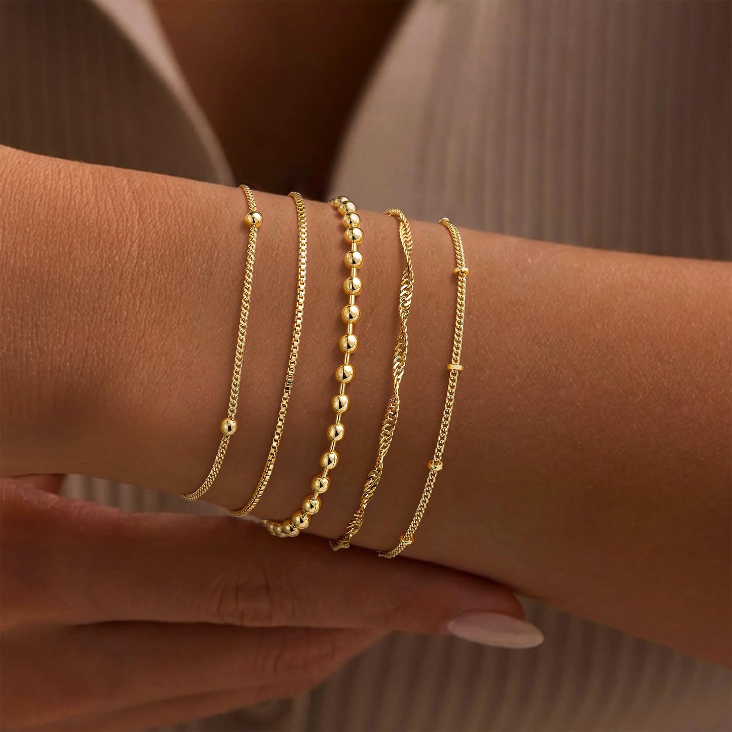 Turandoss Gold Bracelets Stack for Women, Dainty 14K Gold Plated Stackable Bracelet Set Adjustable Beaded Satellite Box Chain Bracelet Waterproof Non Tarnish Jewelry Gifts for Women