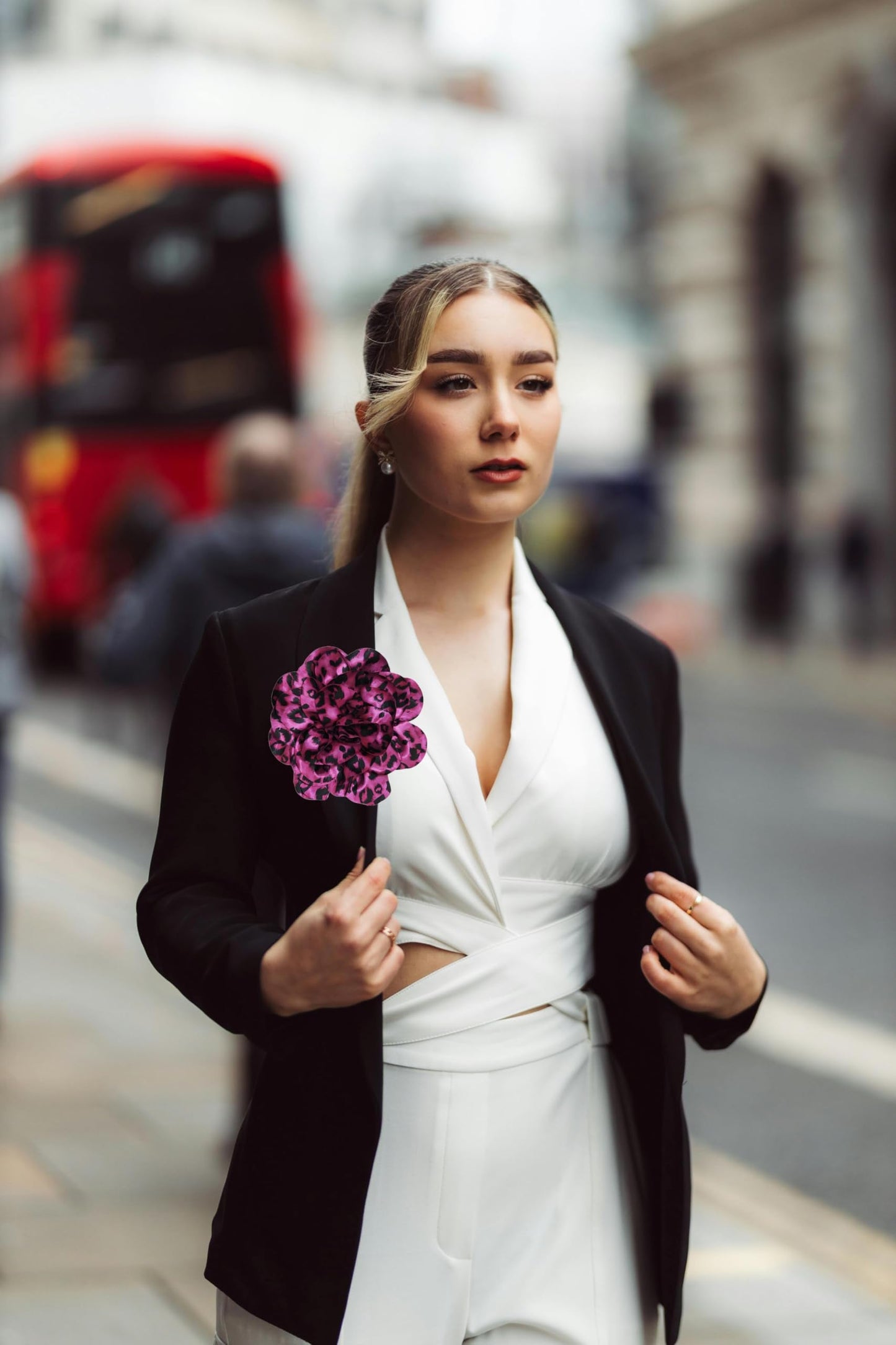 19mm Extra Large Rose Flower Brooches Lapel Pins Dainty Satin Fabric Brooches Big Camellia Flower Brooch Pin for Women Wedding Part Dance Clothes Accessories Jewelry (Rose leopard)