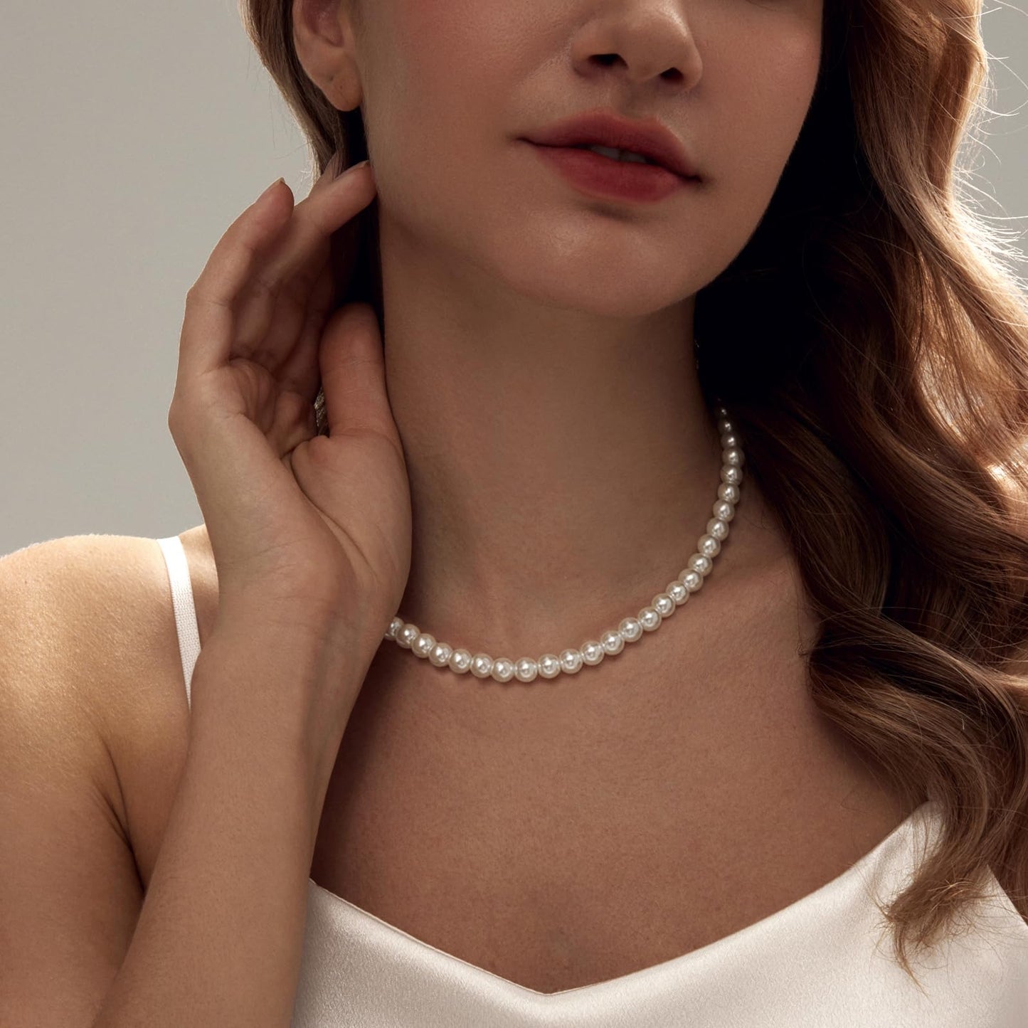Zeffy Pearl Necklace for Women, 8MM Dainty Round Imitation Pearl Choker Wedding Delicate Jewelry for Women Simple Bridesmaid Jewelry Gifts