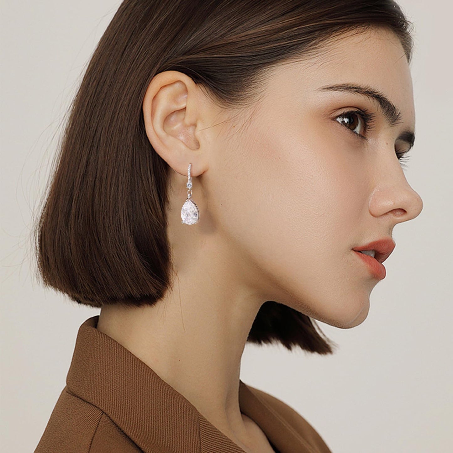 BAMIKI Sterling Silver Teardrop Leverback Dangle Earrings for Women Hypoallergenic, 10×14mm Pear Birthstone Cubic Zircon Drop Earrings Trendy Jewelry Gifts for Wife Daughter Mother