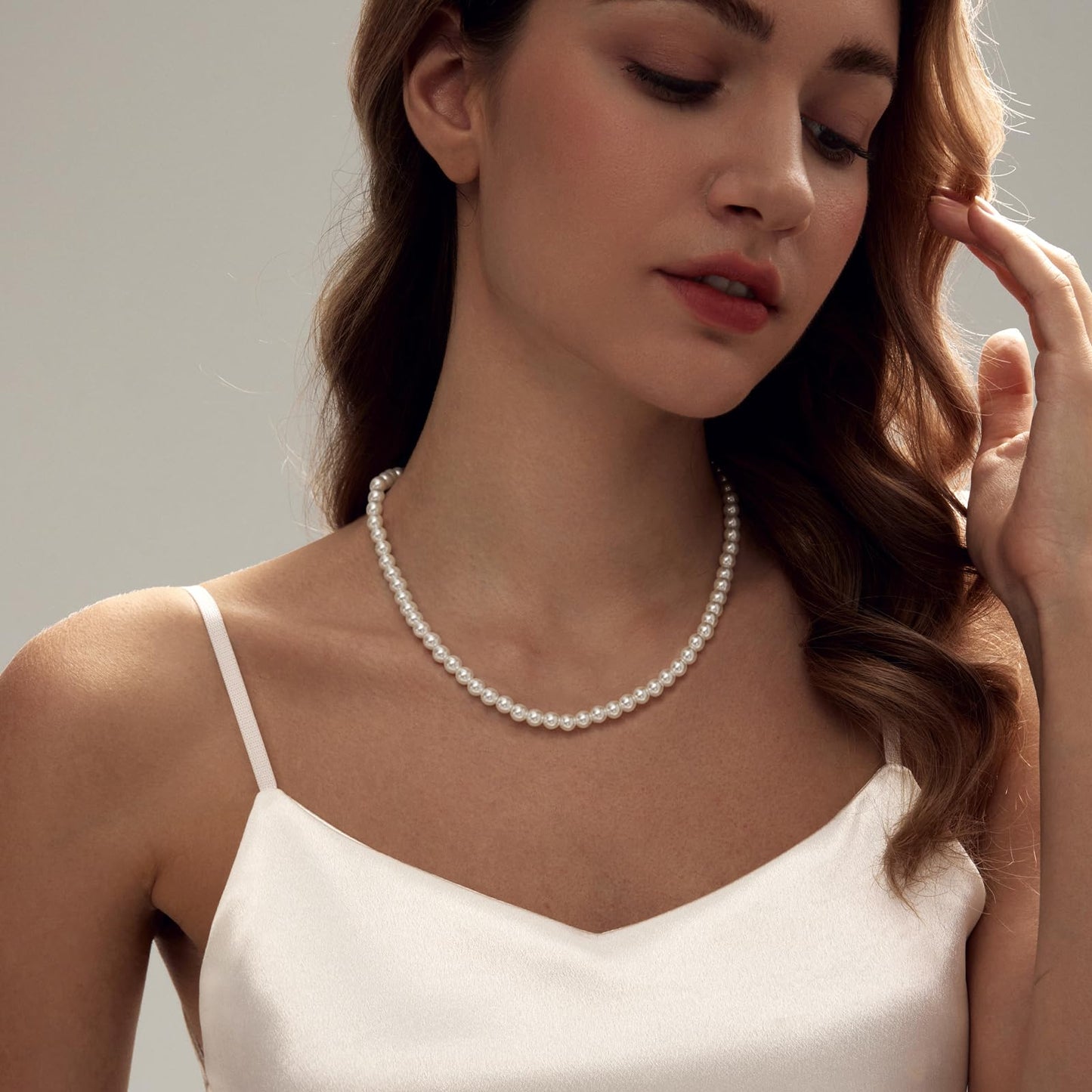 Zeffy Pearl Necklace for Women, 6MM Dainty Round Imitation Pearl Choker Necklace Wedding Delicate Jewelry for Women Simple Bridesmaid Jewelry Gifts (16"+2")