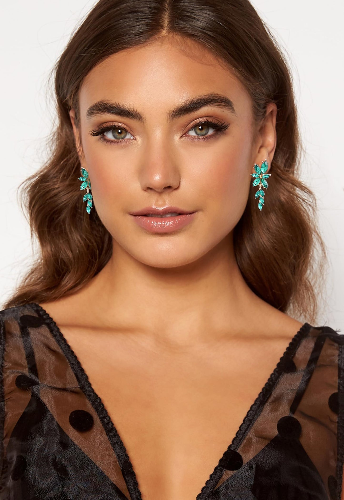 ATIMIGO Elegant Emerald Green Rhinestone Dangle Earrings Cluster Crystal Wedding Bridal Earrings for Brides Bridemaids Formal Prom Statement Drop Earrings for Women