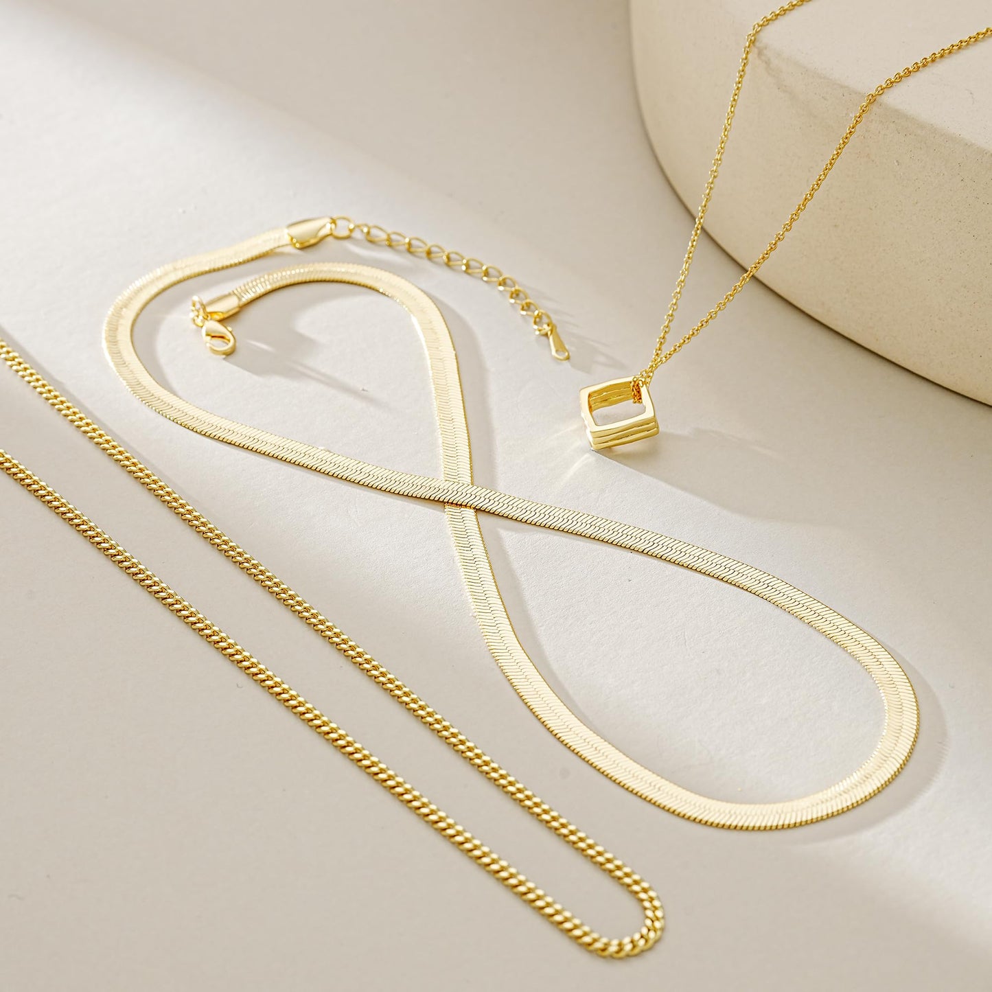 YOIHUR Layered Gold Necklaces for Women, 14K Gold Plated Cuban Snake Chain Necklace Trendy Layering Square Pendant Choker Necklace Set Jewelry for Women