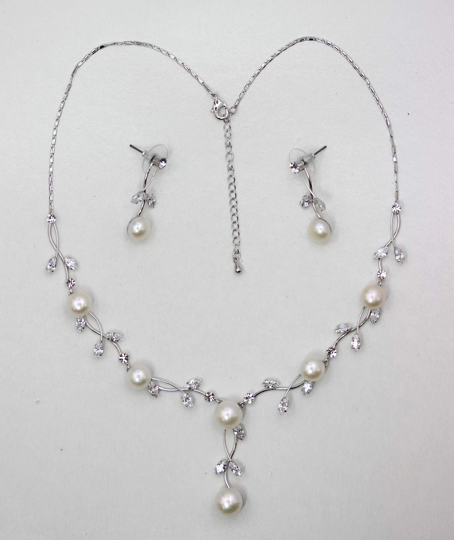 Faship Clear CZ Crystal Genuine Freshwater Pearls Floral Necklace Earrings Set - Clear