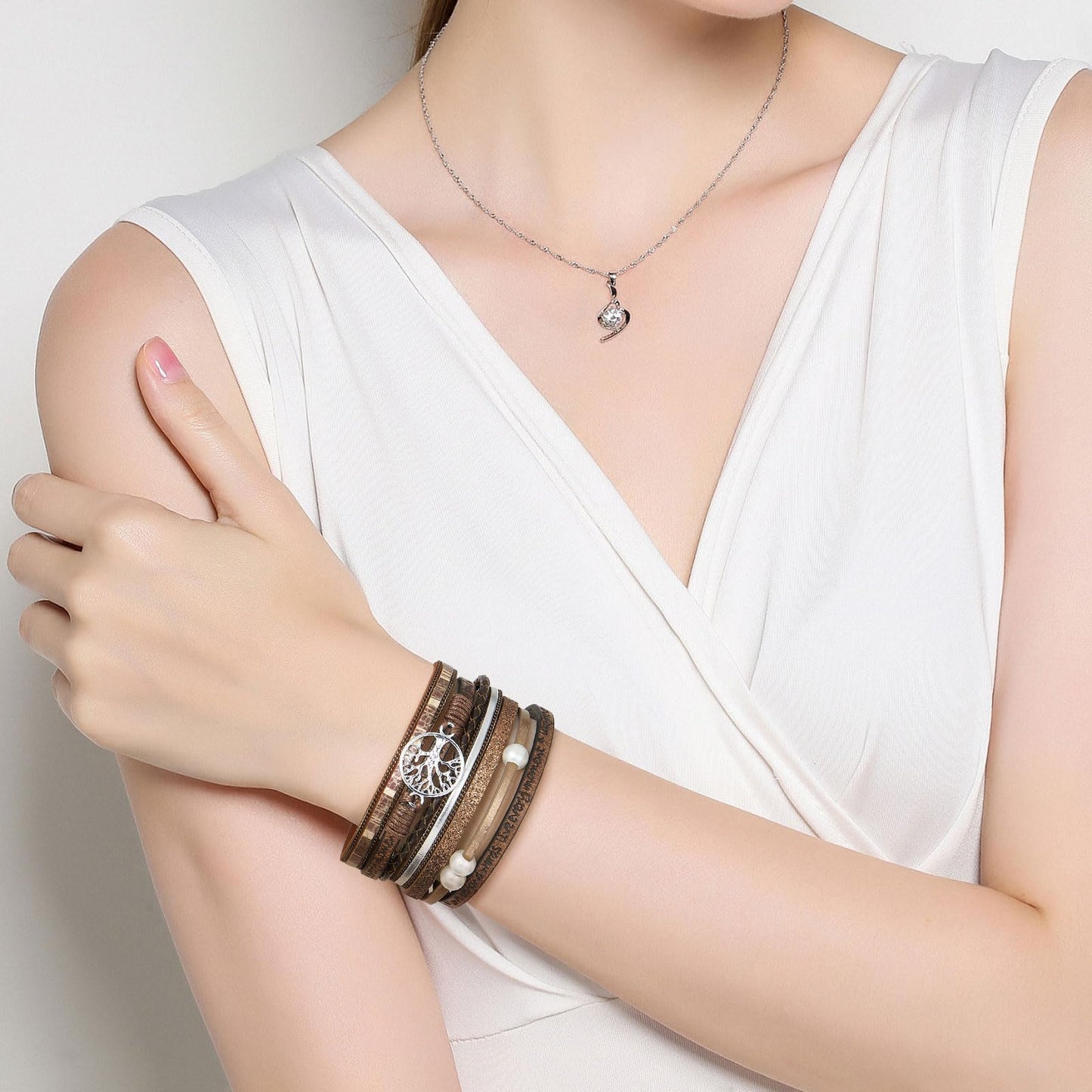 QIUTIMIY Leather Bracelets for Women Trendy Boho Cuff Bracelet Layered Bangle with Clasp Hand Wrist Jewelry Western(Style 5-Brown)