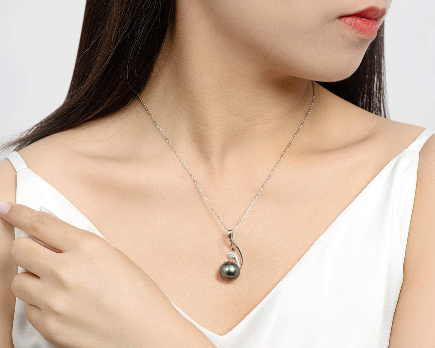 DENGGUANG Genuine Tahitian Black Pearl Necklace for Women, Sterling Silver 9-10mm Natural Ocean-Grown Pearls Jewelry, Anniversary Wedding Birthday Mothers Day Gifts for Mom Wife