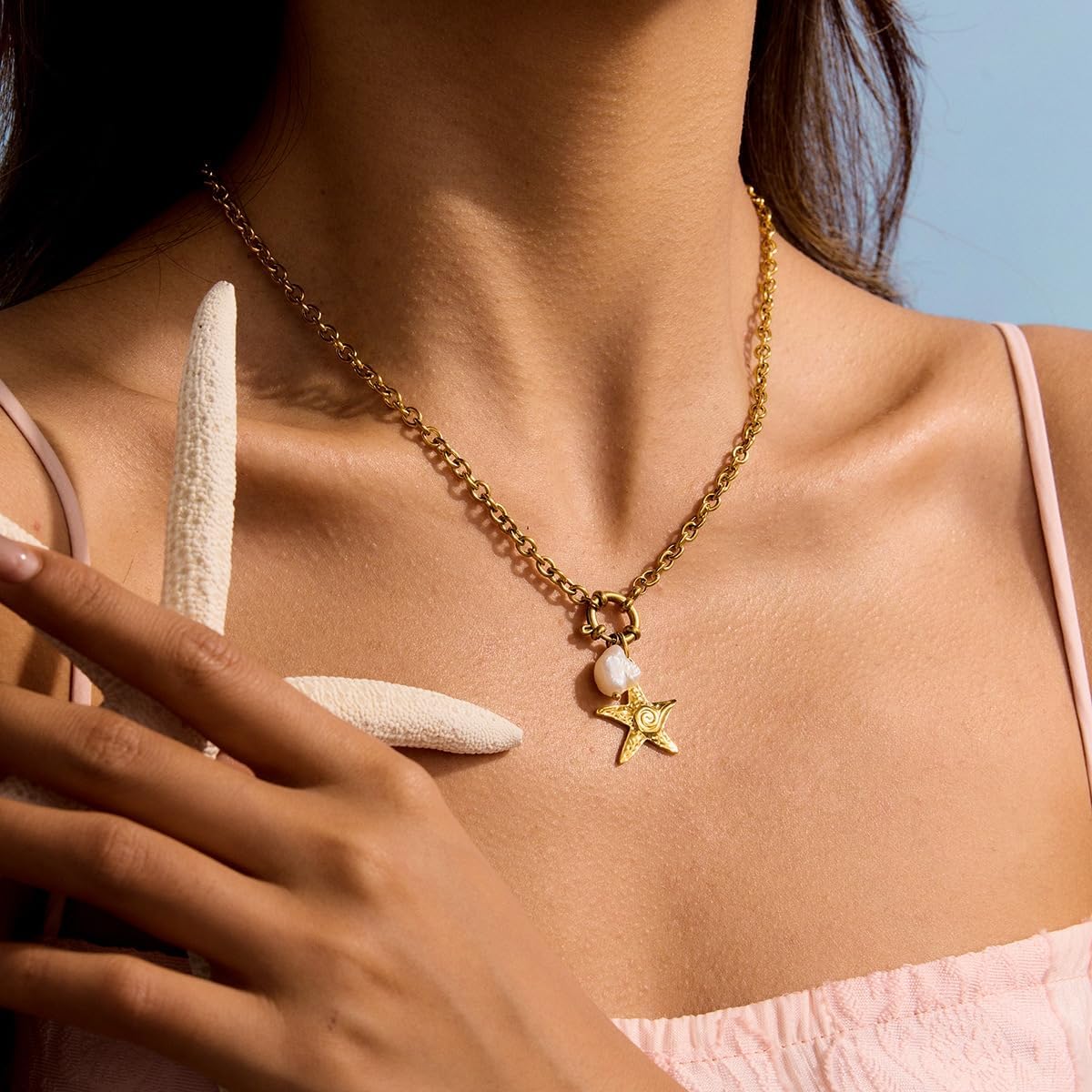 Seamido Dainty Gold Necklace for Women, 18k Gold Plated Waterproof Necklace Charm, Summer Beach Choker with Butterfly Pearl Sea Star Trendy Elegant Jewelry for Her