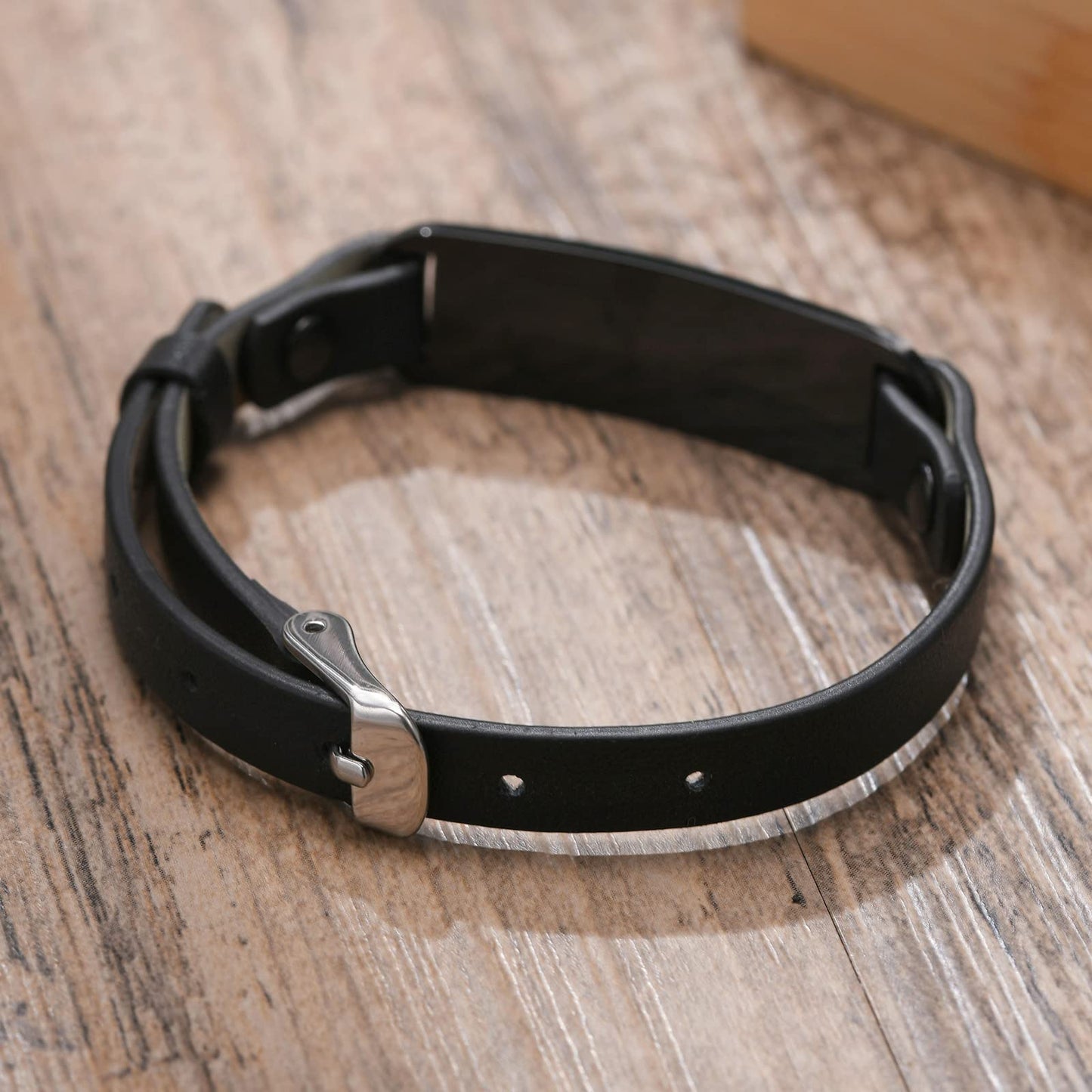 VNOX Medical Alert Bracelets for Men Women with Free Engraving Adjustable Leather Emergency Medical ID Bracelets Wristband,Black