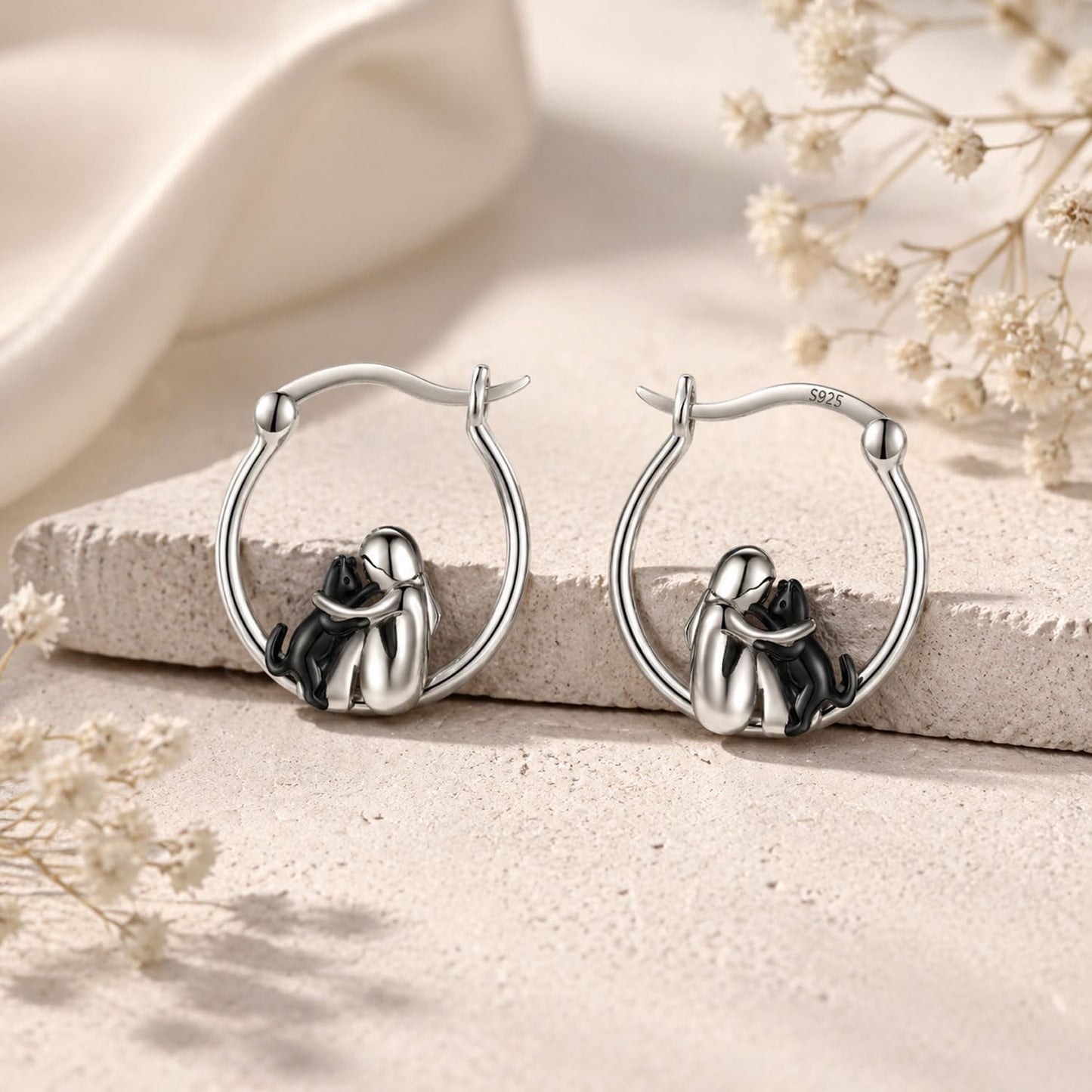 Black Cat Earrings 925 Sterling Silver Cute Cat Hoop Earrings Animal Pet Huggie Earrings Jewelry Gifts for Cat Lover Women