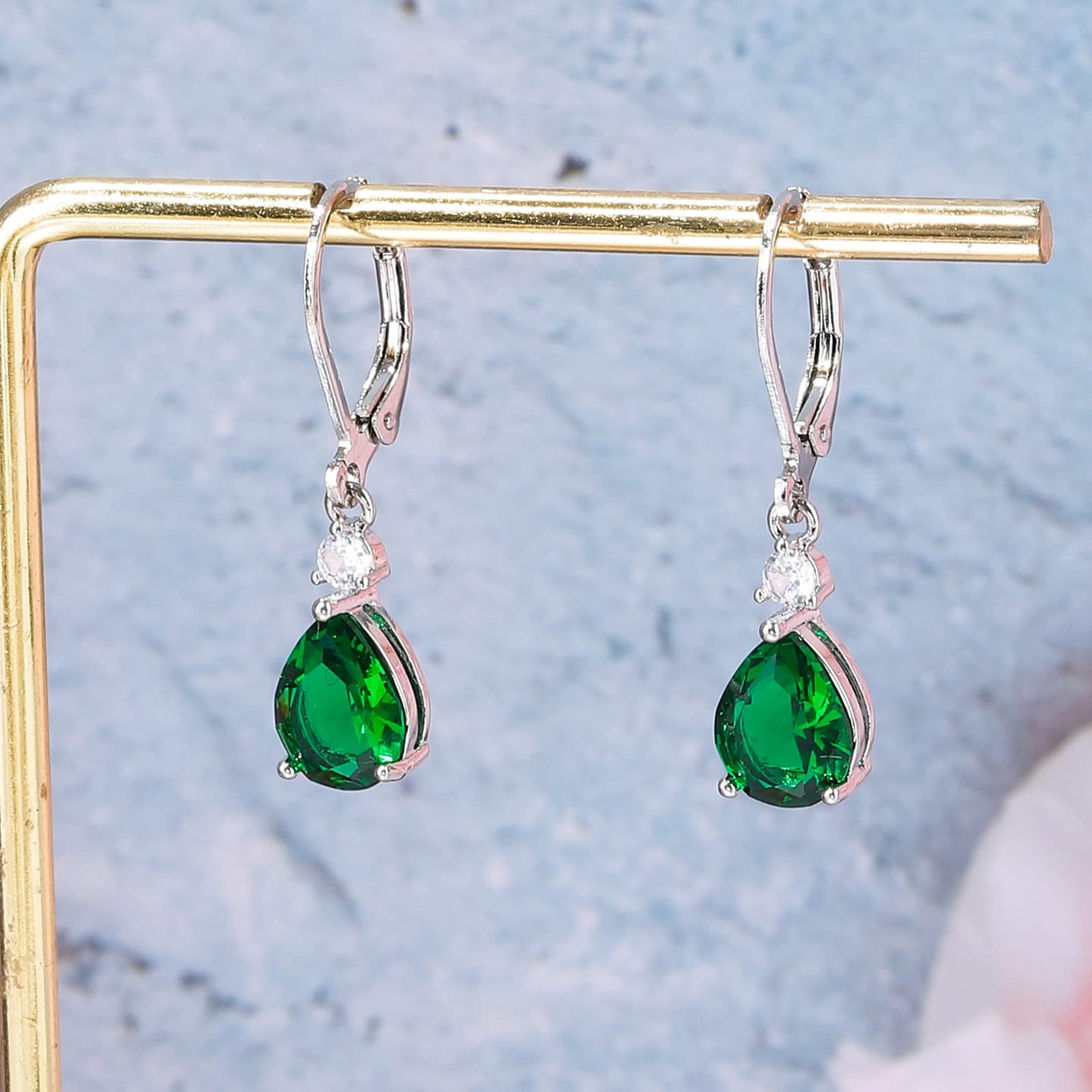 CiNily Leverback Dangle Earrings for Women 14K White Gold Plated Drop Earrings Green Cubic Zircon Fashion Teardrop Hoop Earrings Hypoallergenic Mothers Day Jewelry