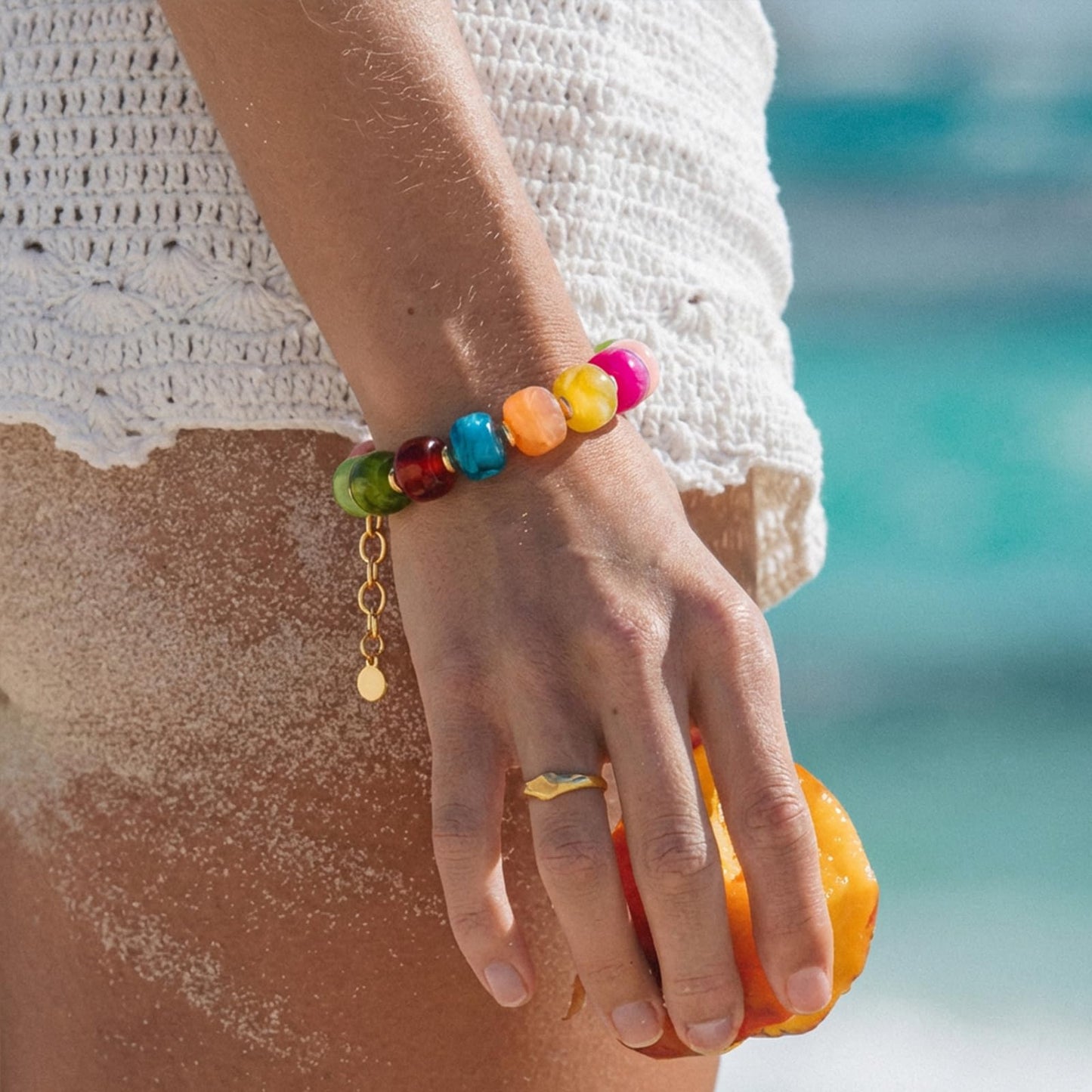 HolidayQbee Beaded Bracelets for Women Dainty Chunky Bracelet Coloful Beaded Boho Summer Bracelet Fashion Trendy Stone Beads Bracelet Beach Jewelry Gifts