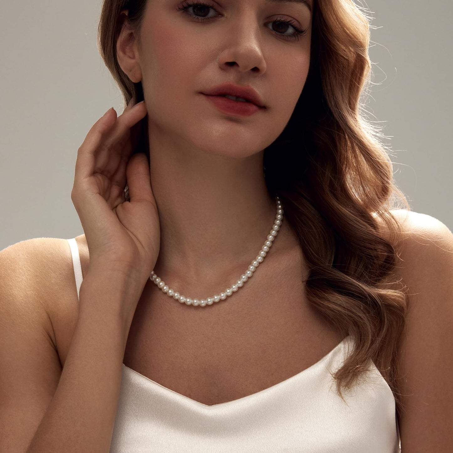 Zeffy Pearl Necklace for Women, 6MM Dainty Round Imitation Pearl Choker Necklace Wedding Delicate Jewelry for Women Simple Bridesmaid Jewelry Gifts (16"+2")