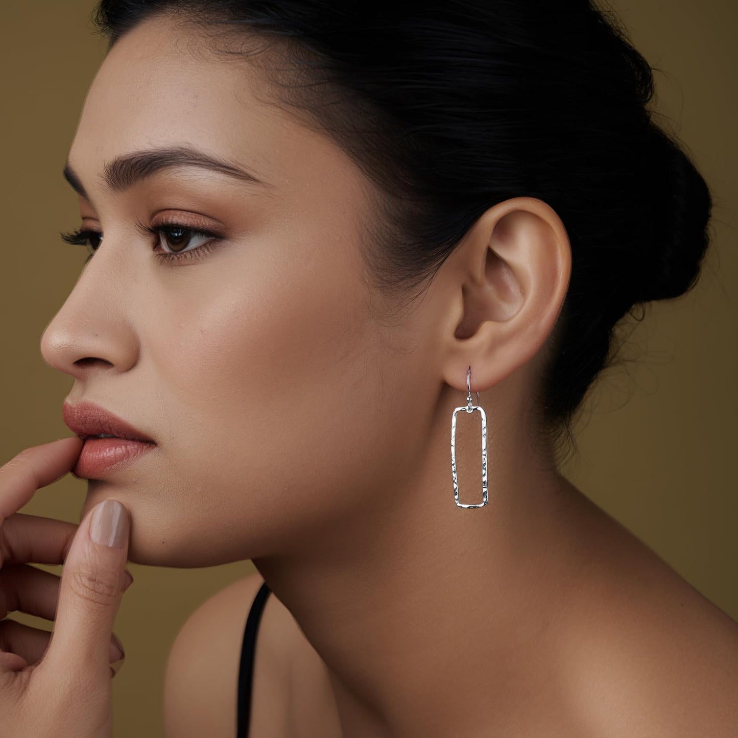 LeCalla 925 Sterling Silver Classic Hammered Balancing Act Drop Earrings Italian Hammered Design Open Rectangular Drop Dangle Earrings for Women 45 MM