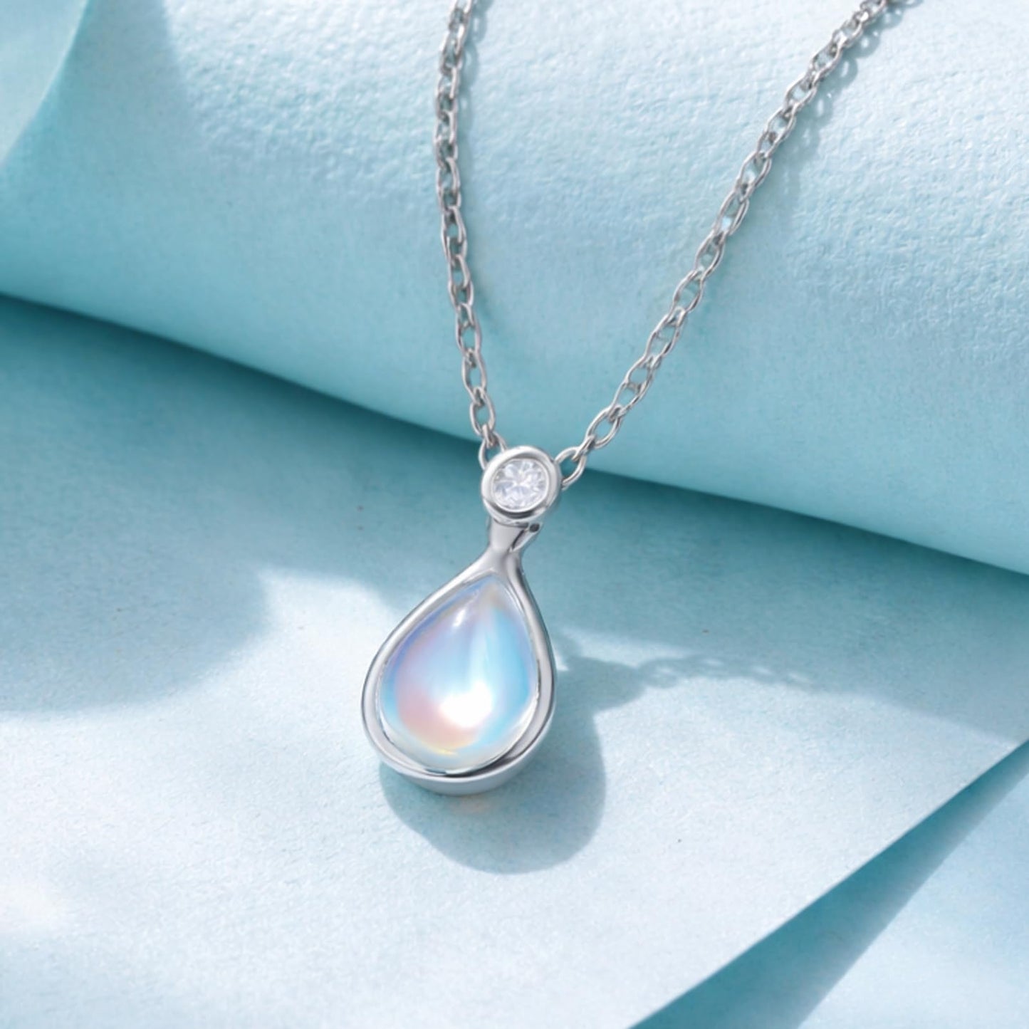 HIHETE New Beginnings Gifts Moonstone Necklace for Women, Moonstone Jewelry, Meaningful Healing Gift for Divorce, Sobriety, New Job or Fresh Start