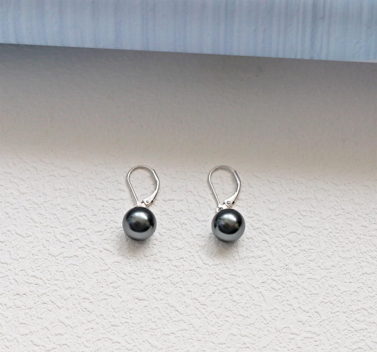 Rnivida 925 Sterling Silver Black Pearl Drop Earrings,Hypoallergenic Round Pearls Leverback Jewelry for Women