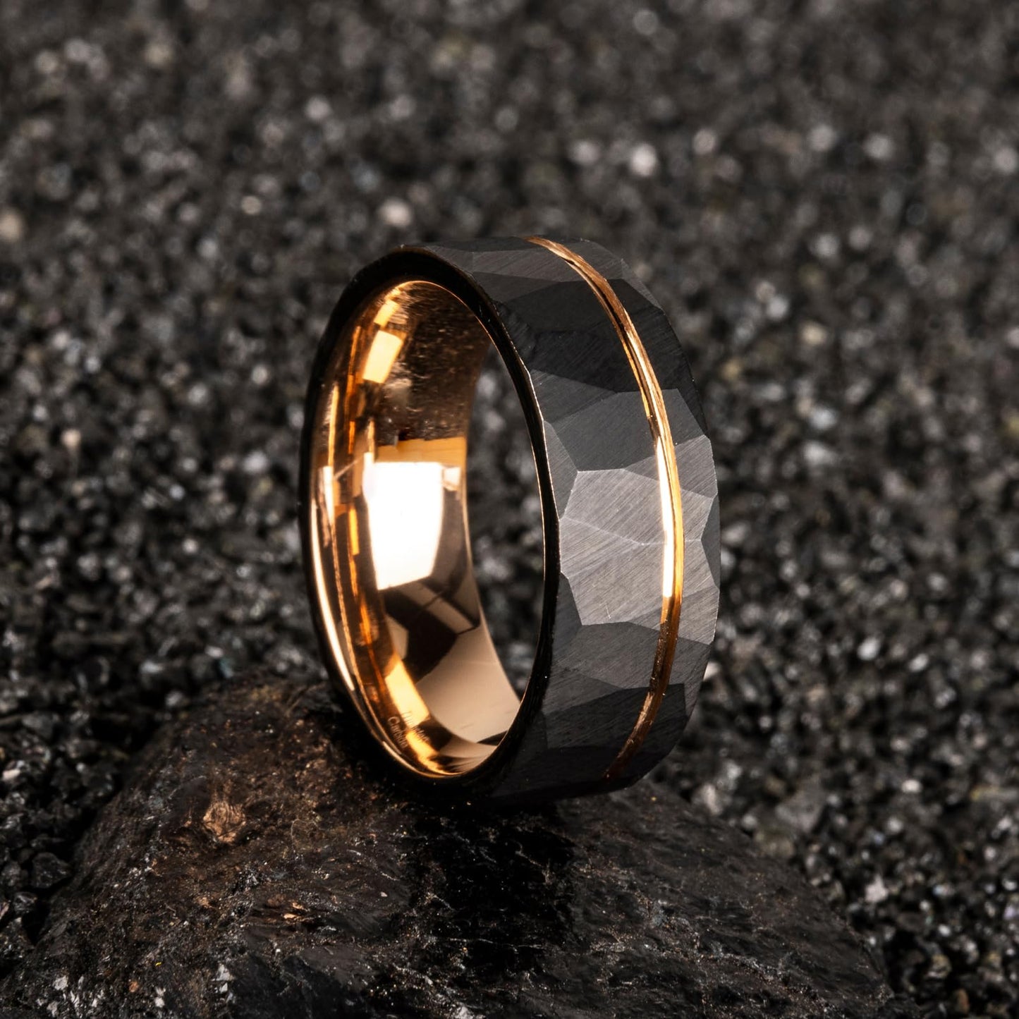JEWPER 8mm Men Womens Wedding Band Tungsten Rings Black rose gold Fashion Promise Carbide Hammered groove design on outer ring Matte Finish Edge Comfort Fit Size(6)
