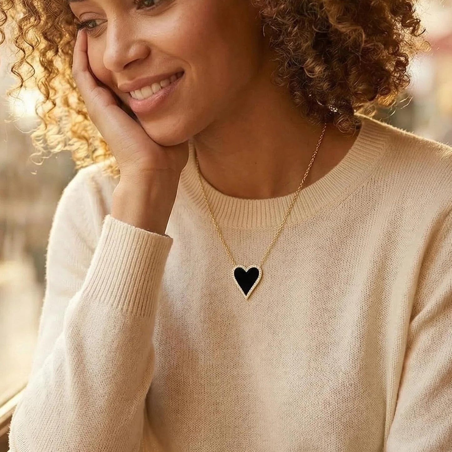 JINGDR Black Heart Necklace for Women Trendy Preppy Jewelry Gold Plated Black Love Heart Pendant, Heart Paperclip Chain Necklace Cute Heart Necklaces for Women Dainty Jewelry (Black)