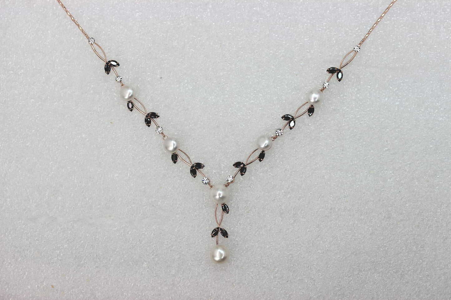 Faship Gorgeous Black CZ Crystal Genuine Freshwater Pearls Floral Necklace Earrings Set - Black/Rose Gold Plated