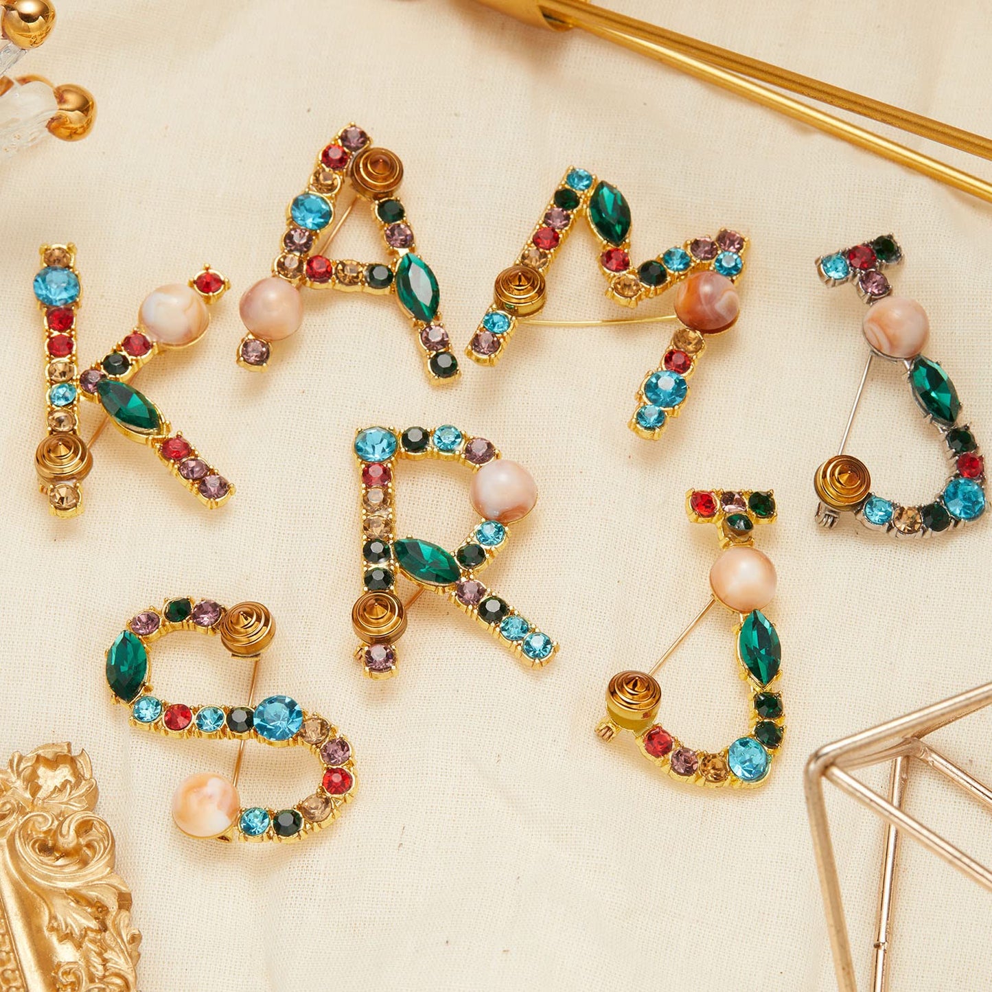RINHOO Pearl Initial Brooch Pin Crystal A-Z 26 Alphabet Letters Brooch Colorful Enamel Breastpin Pin Jewelry for women Gifts (Gold-K)