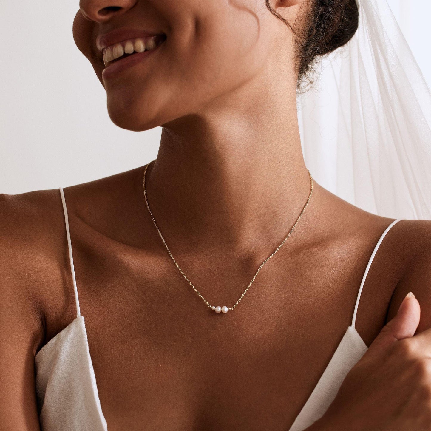 Treasure Bender Pearl Necklaces for Women Trendy, 14k Gold Plated Dainty Necklace Simple Pearl Drop Single Charm Pendant Necklace Birthday Wedding Gifts Gold Jewelry for Women