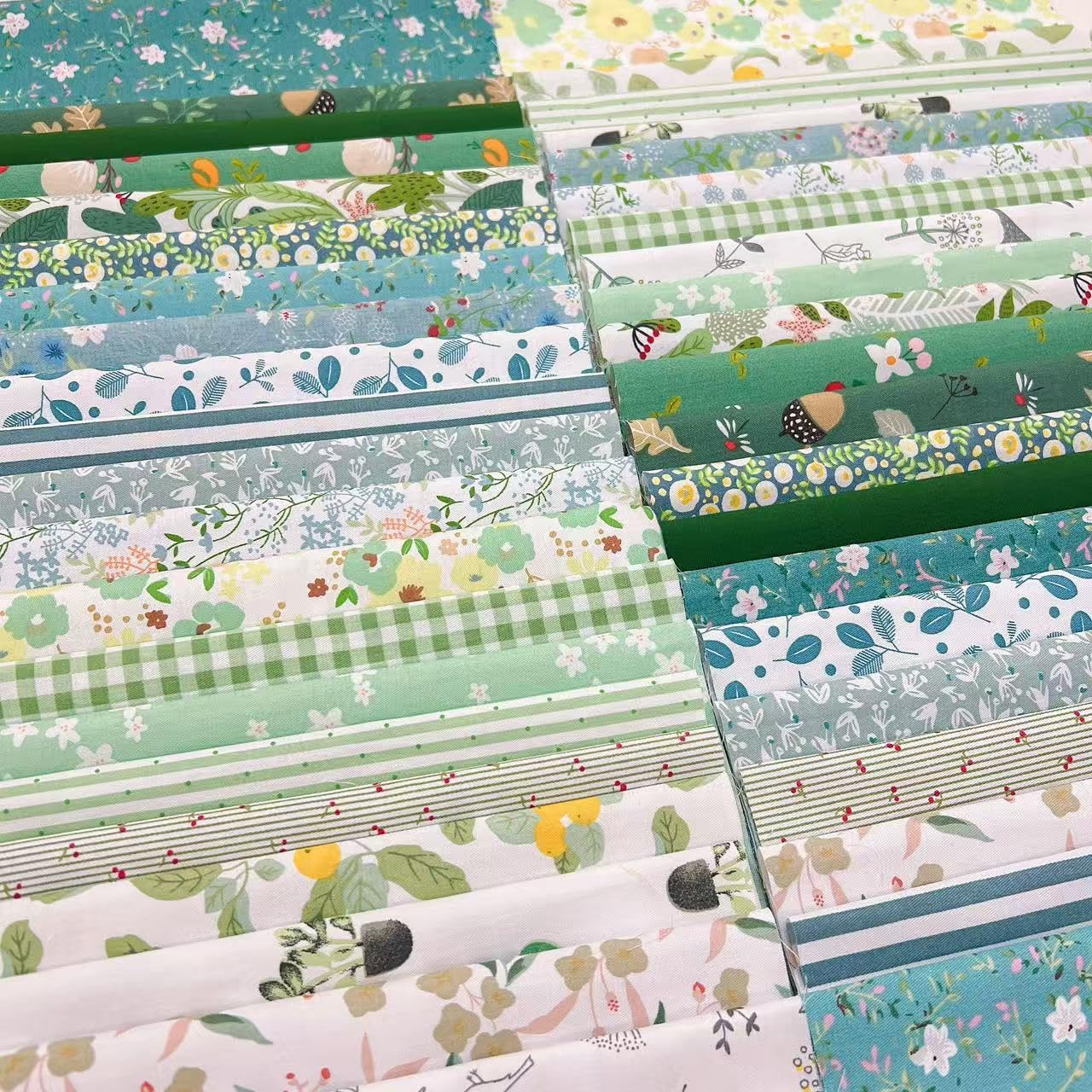 42pcs Cotton Fabric DIY Making Supplies Quilting Patchwork Fabric Fat Quarter Bundles DIY for Quilting Cotton Patchwork Cushion (Green Flowers)