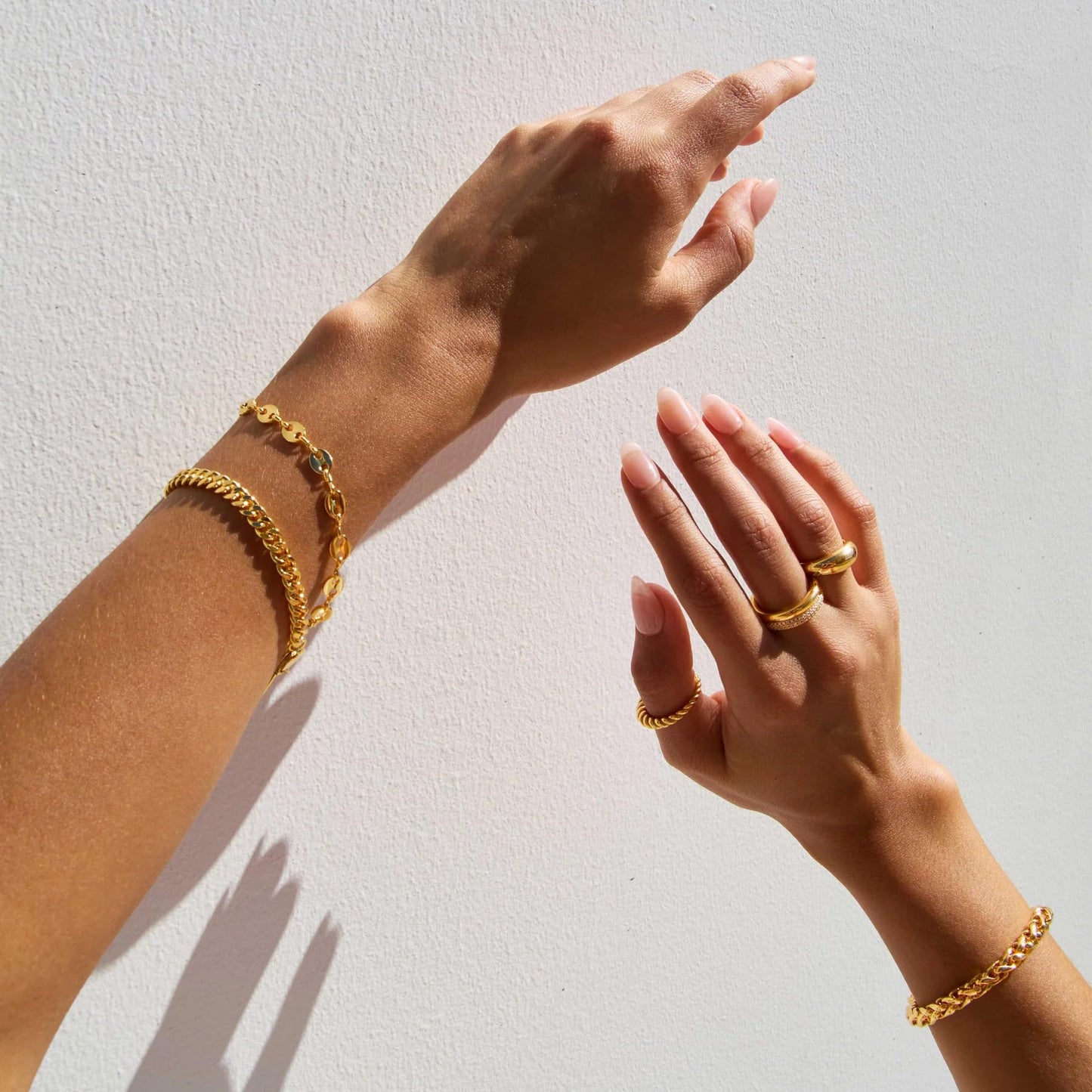CONRAN KREMIX Chunky Gold Bracelets for Women Waterproof,Dainty 14K Gold Plated Chain Bracelet Stake,Trendy Gold Jewelry