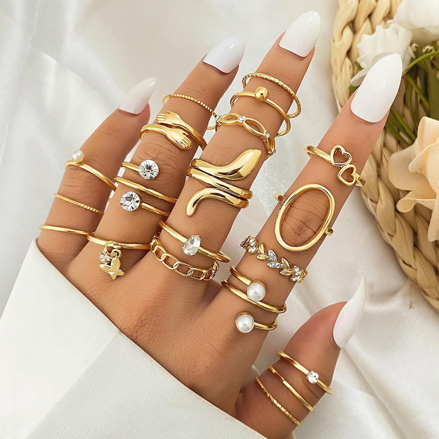 IFKM 20 Pcs Gold Knuckle Rings Set For Women Vintage Stackable Joint Finger Midi Rings Dainty Cubic Zirconia Crystal Simple Twist Hollow Cute Rings Pack Jewelry Gift