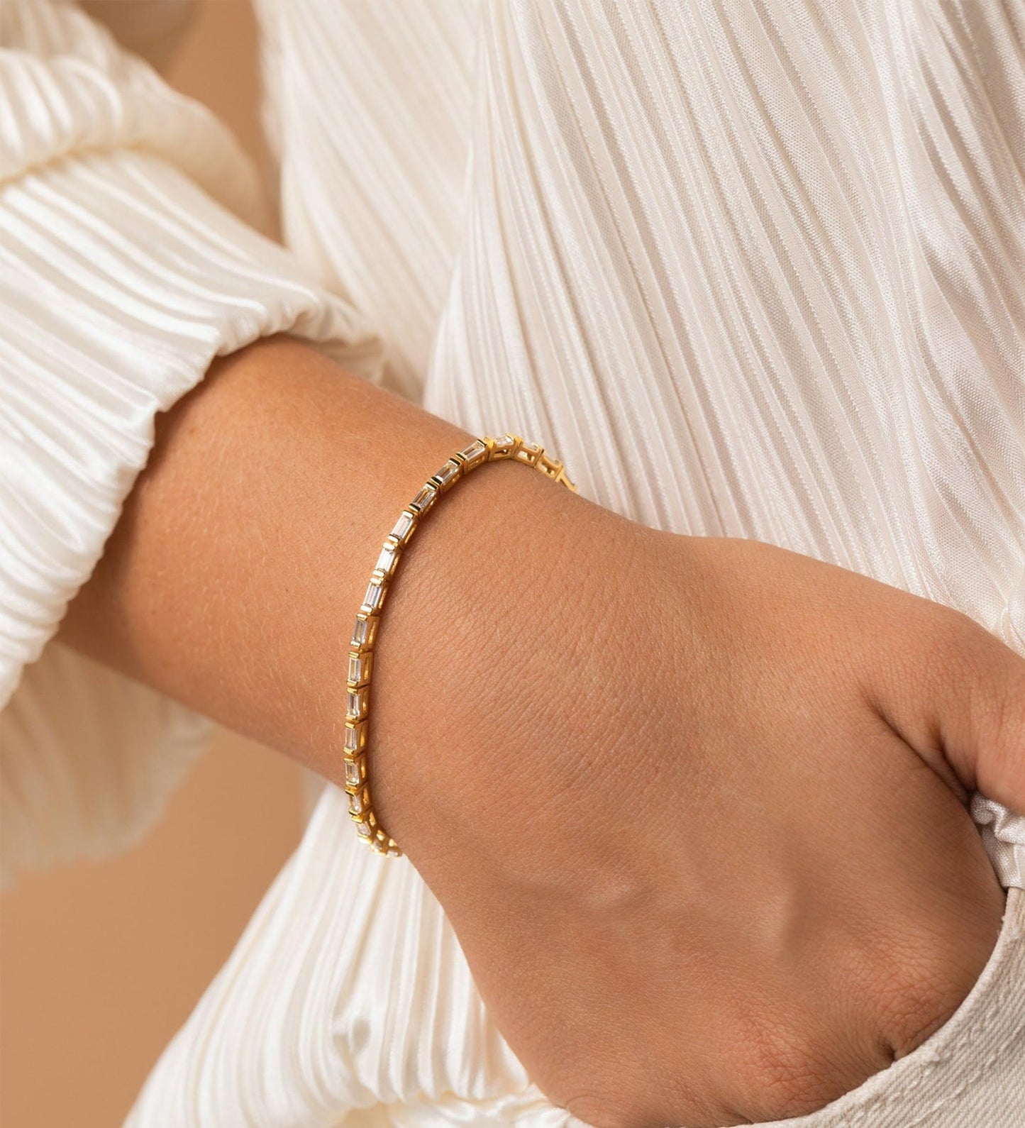 MBW 14K Gold Plated Bracelets for Women, Dainty Tennis Bracelet Set Stackable Bracelets CZ Tiny Cute Heart Figaro Link Chain Bracelet Minimalist Waterproof Jewelry for Women Trendy