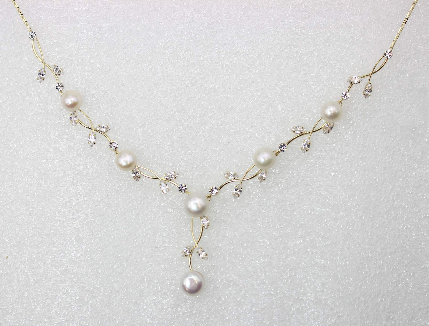 Faship Gorgeous Clear CZ Crystal Genuine Freshwater Pearls Floral Necklace Earrings Set - Clear/Gold-Plated