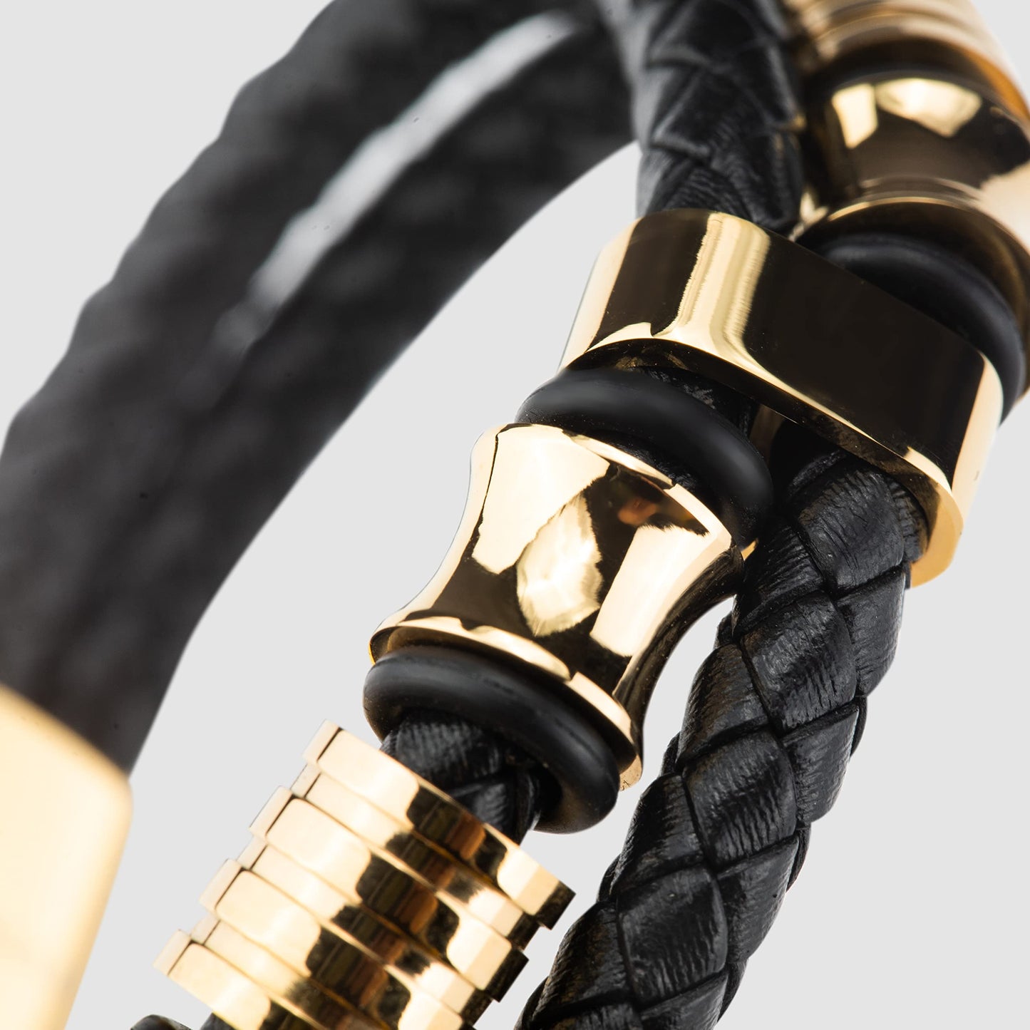 SERASAR Mens Bracelets 20cm Gold Gift Box Genuine Leather Cowhide Braided Adjust Able Magnetic Clasp MultiLayer Wrap Jewellery Man Mans Male Band Jewelry Accessories