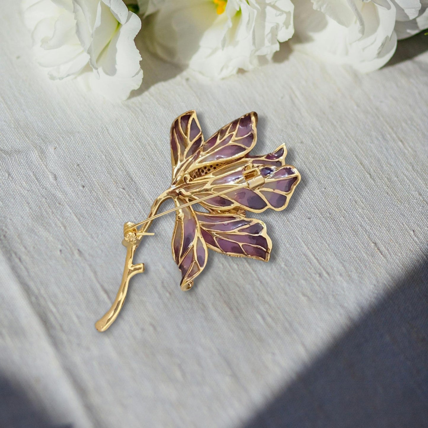 Crystal Flower Brooch Pins for Women Elegant Enamel Rhinestone Floral Brooches Pin Fashion Jewelry for Party Dance Wedding Banquet Brooch for Women Gift (Purple Enamel Flower)