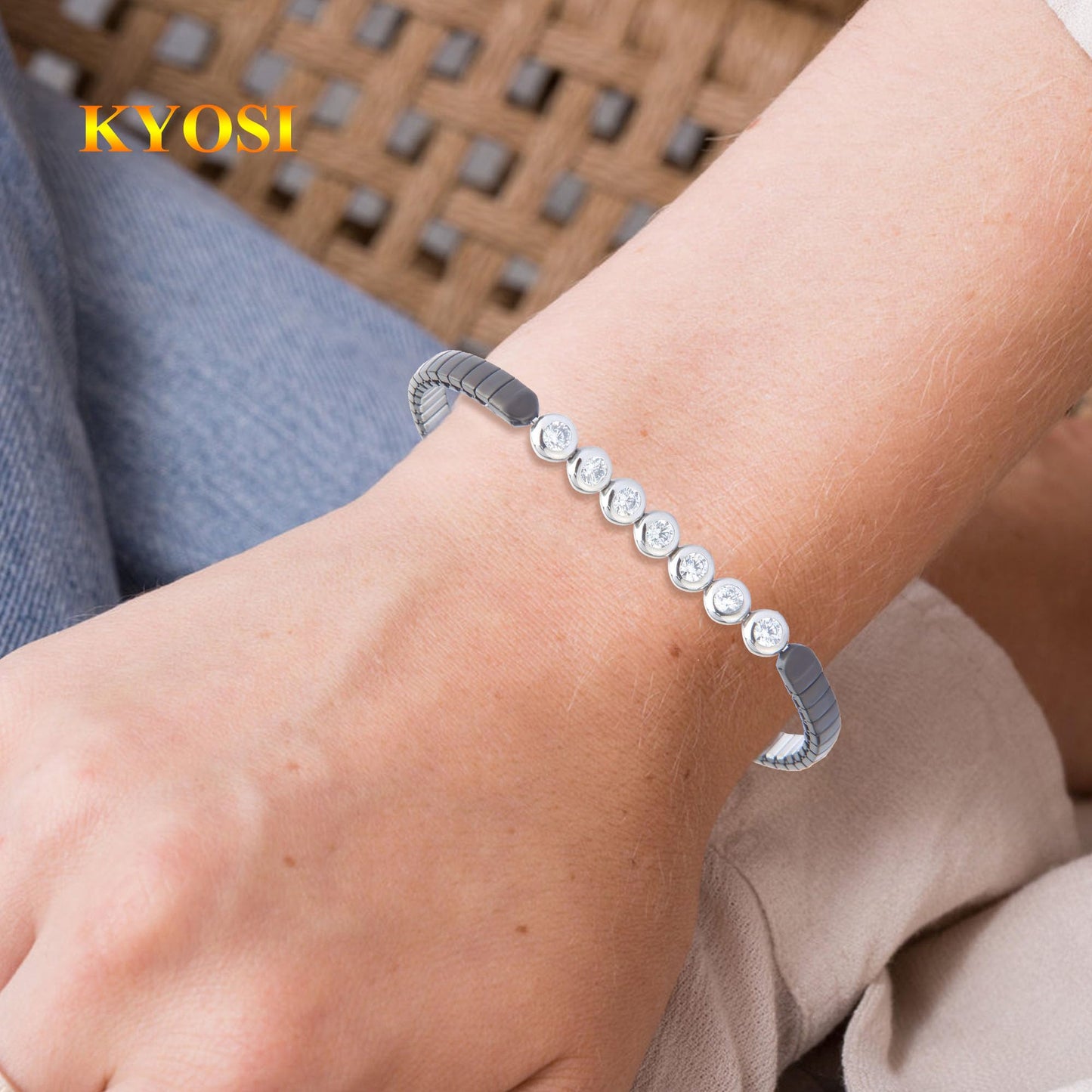 KYOSI Magnetic Bracelet for Women Energy Balance Stainless Steel Bracelet Magnet jewelry Stretches Elastic Small Bracelet (Silver+Black)