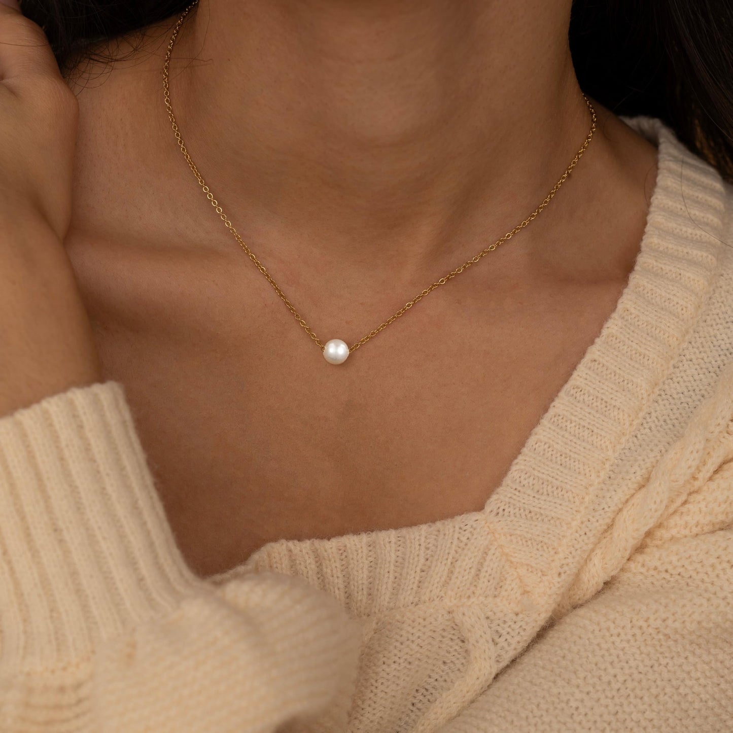 Sargetou Pearl Necklace for Women,14k Gold Plated Waterproof Small Cute Dainty Choker Necklace Drop Circle Single Pearl Chain Trendy Jewelry Fashion Gift