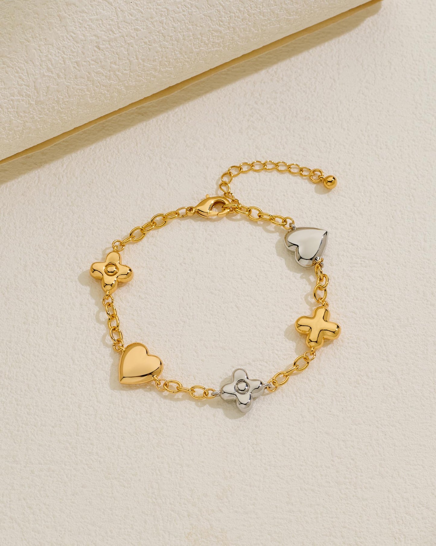 ENSKEFEN Dainty Chain Link Charm Bracelets for Women Adjustable Gold and Silver Love Heart Four Clover Bracelet Fashion Minimalist Stackable Bracelet Jewelry