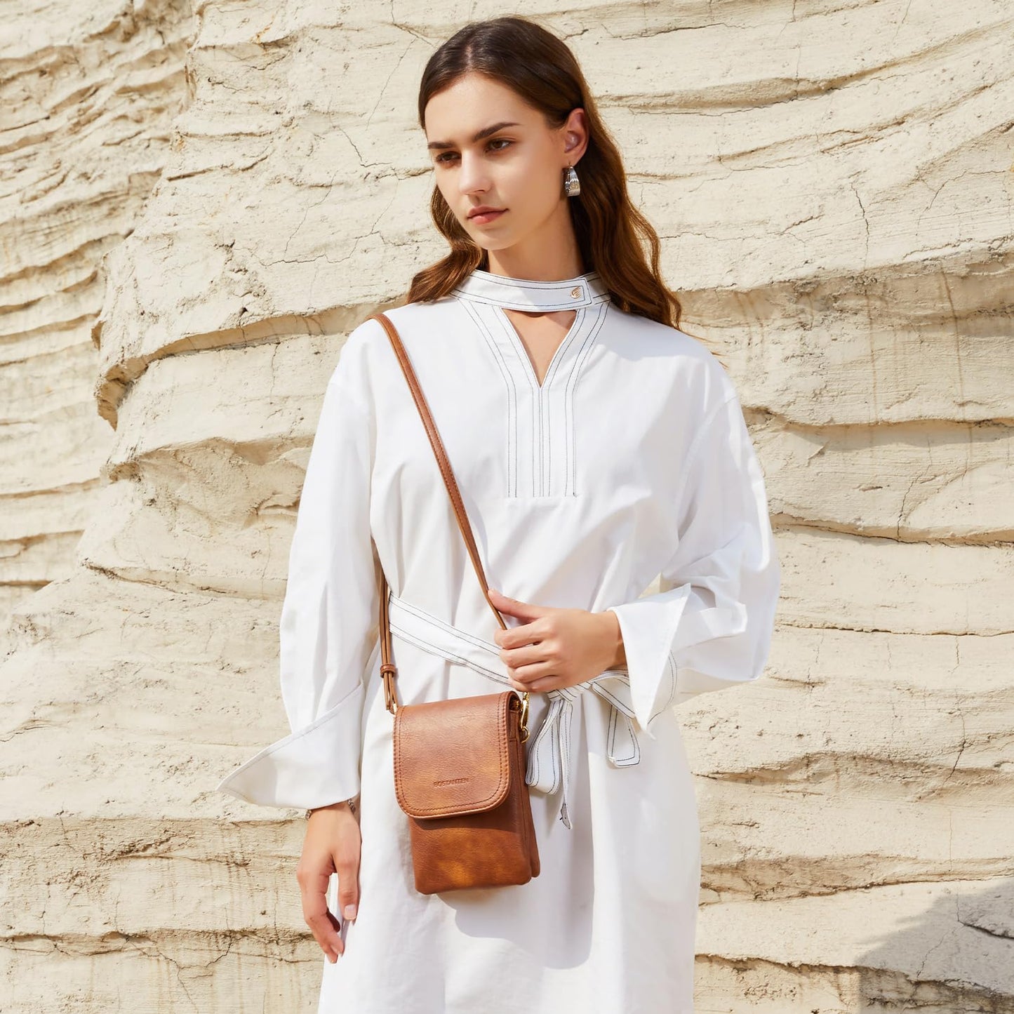 BOSTANTEN Vegan Leather Small Crossbody Bags for Women Designer Cell Phone Bag Wallet Purses Adjustable Strap Retro Brown
