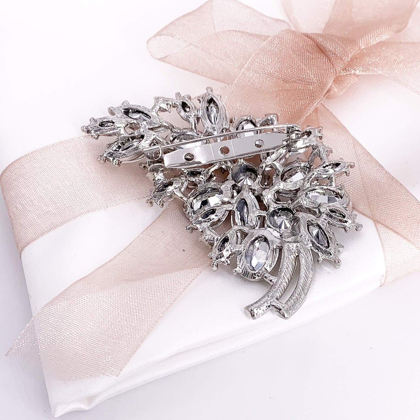 LAXPICOL Vintage Clear Austrian Crystal Flower Leaf Bouquet Clusters Large Big Brooch Pin For Women Wedding Jewelry