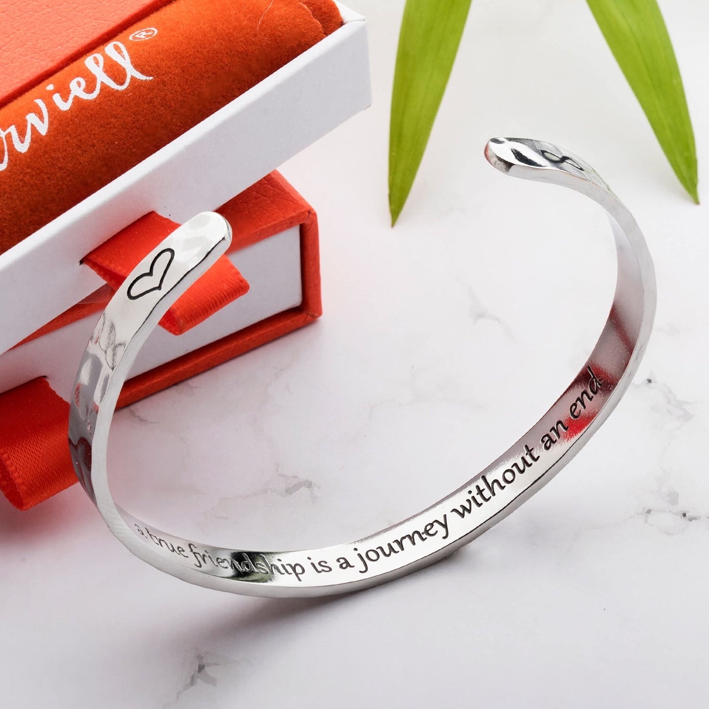Carviell Friendship Bracelet For Best Friend, Inspirational Bracelets for Women, Cute Engraved Cuff Bangle for BFF, Gifts Jewelry for Friends