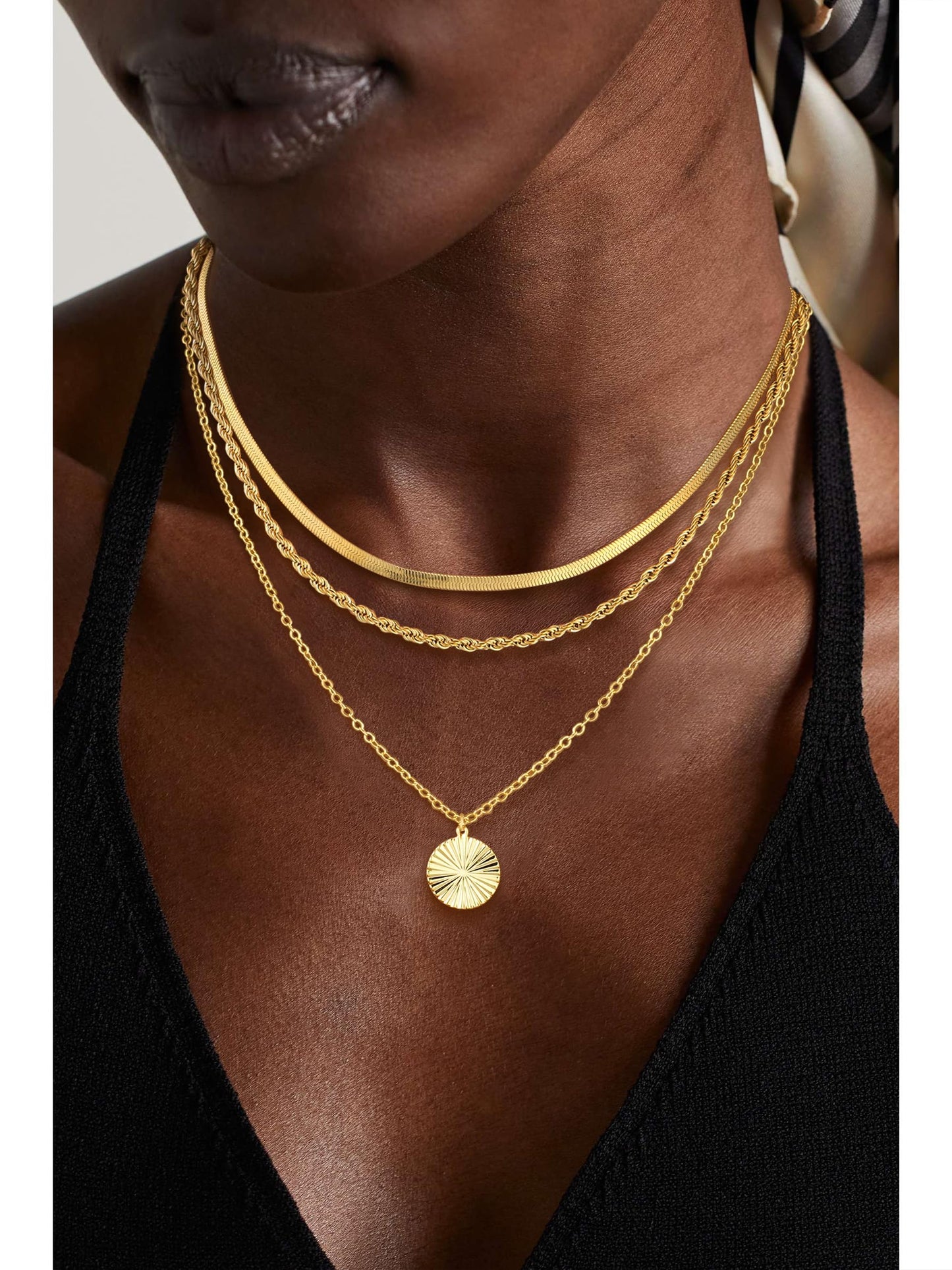 AGWOLF Gold/Silver Layered Necklaces for Women,Dainty 14k Gold Plated Stackable Choker Necklaces for Women,Trendy Layering Coin Chain Pendant Jewelry Set Gifts