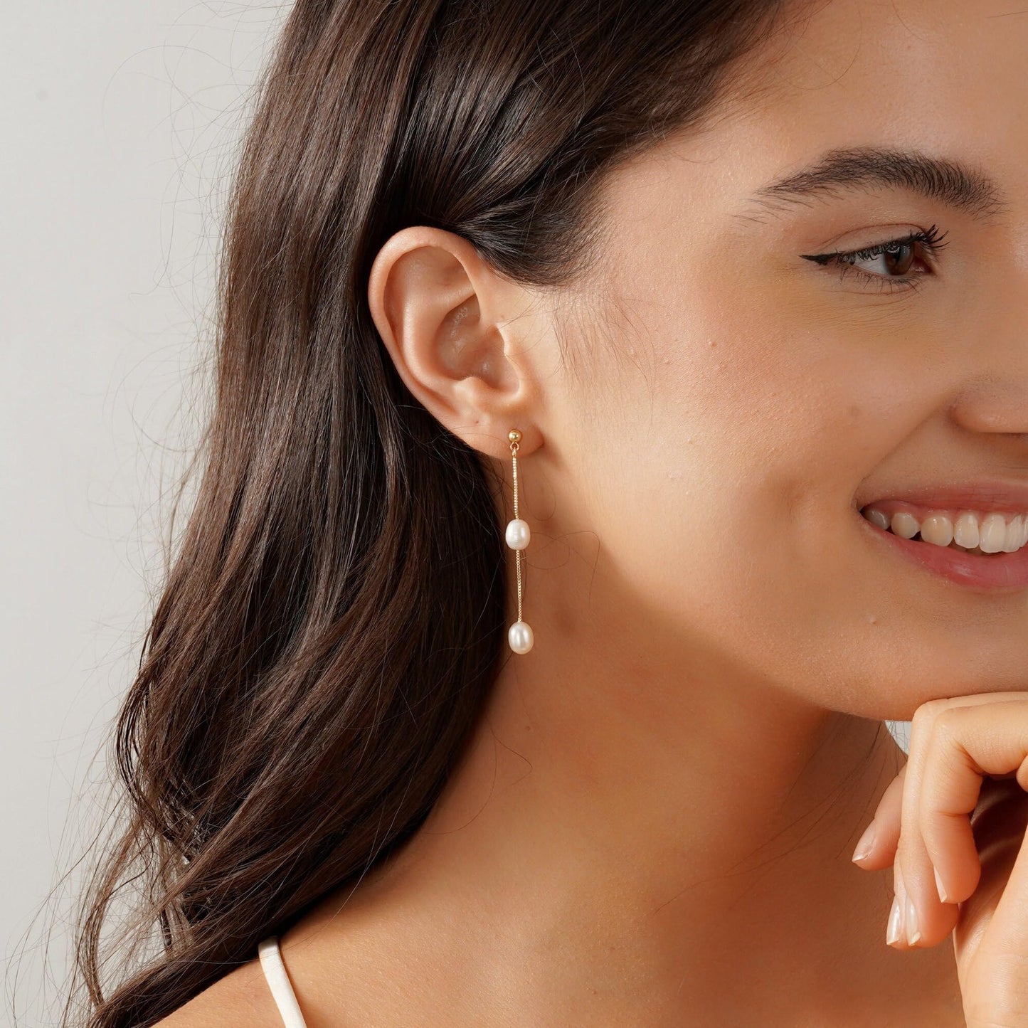 SELFROSE Gold Earrings for Women,Dainty Pearl Earrings 14k Gold Plated Wedding Dangle Earring for Women Trendy
