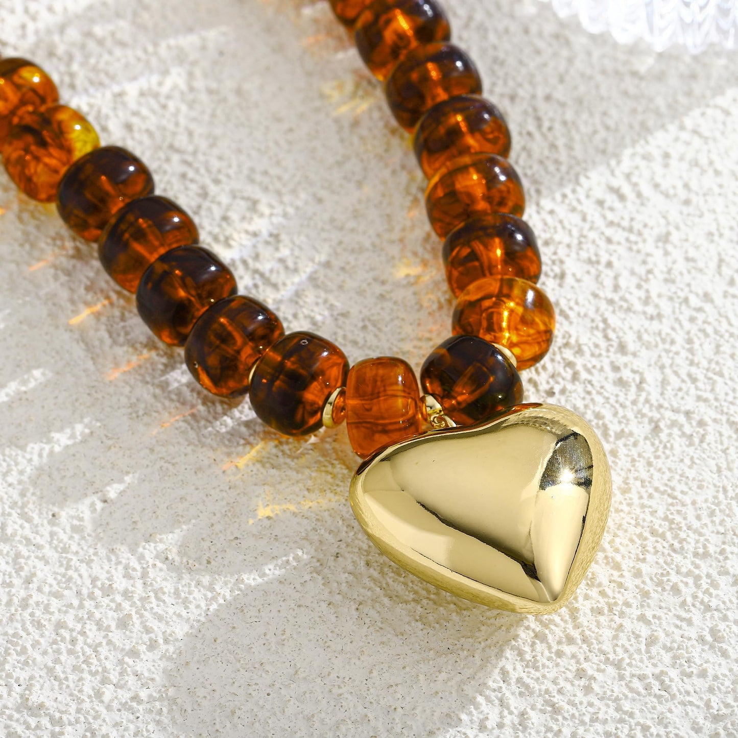 ENSKEFEN Brown Beaded Heart Pendant Necklaces for Women Trendy Puffy Gold Heart Chunky Necklace Boho Acrylic Resin Beads Necklace Vintage Statement Choker Necklaces Jewelry