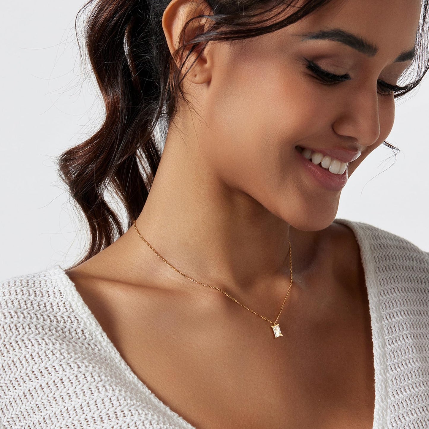 Zeffy Diamond Necklaces for Women Simple Gold CZ Diamond Birthstone Choker Necklaces for Women Trendy Gold Jewelry Gifts