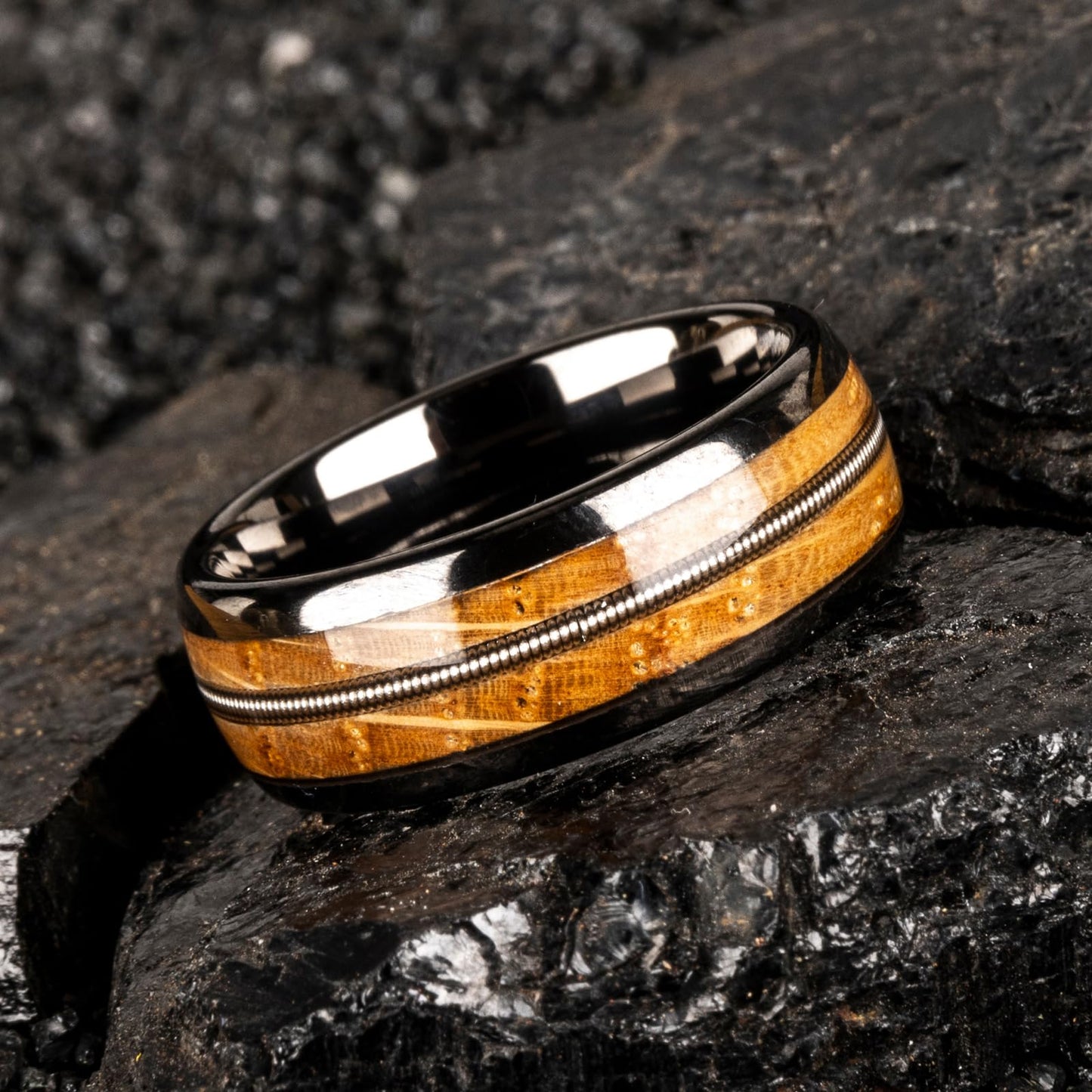 JEWPER 8mm Men Womens Wedding Band Tungsten Rings dark gun black Fashion Promise Carbide Inlaid Guitar Strings whiskey barrel wood Matte Finish Edge Comfort Fit Size(13)
